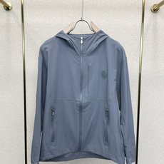 BC-Brunello Cucineli 布鲁内洛 •库奇内利💥砸锅卖铁都要上的新款最新时尚连帽夹克。经 BC-Brunello Cucineli 布鲁内洛 •库奇内利💥砸锅卖铁都要上的新款最新时尚连帽夹克。经