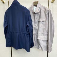Loro Piana-Loro Piana诺悠翩雅💥砸锅卖铁都要上的新款最新时尚立领亚麻夹克。经典设计感 Loro Piana-Loro Piana诺悠翩雅💥砸锅卖铁都要上的新款最新时尚立领亚麻夹克。经典设计感