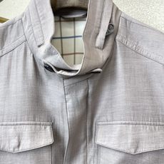 Loro Piana-Loro Piana诺悠翩雅💥砸锅卖铁都要上的新款最新时尚立领亚麻夹克。经典设计感 Loro Piana-Loro Piana诺悠翩雅💥砸锅卖铁都要上的新款最新时尚立领亚麻夹克。经典设计感