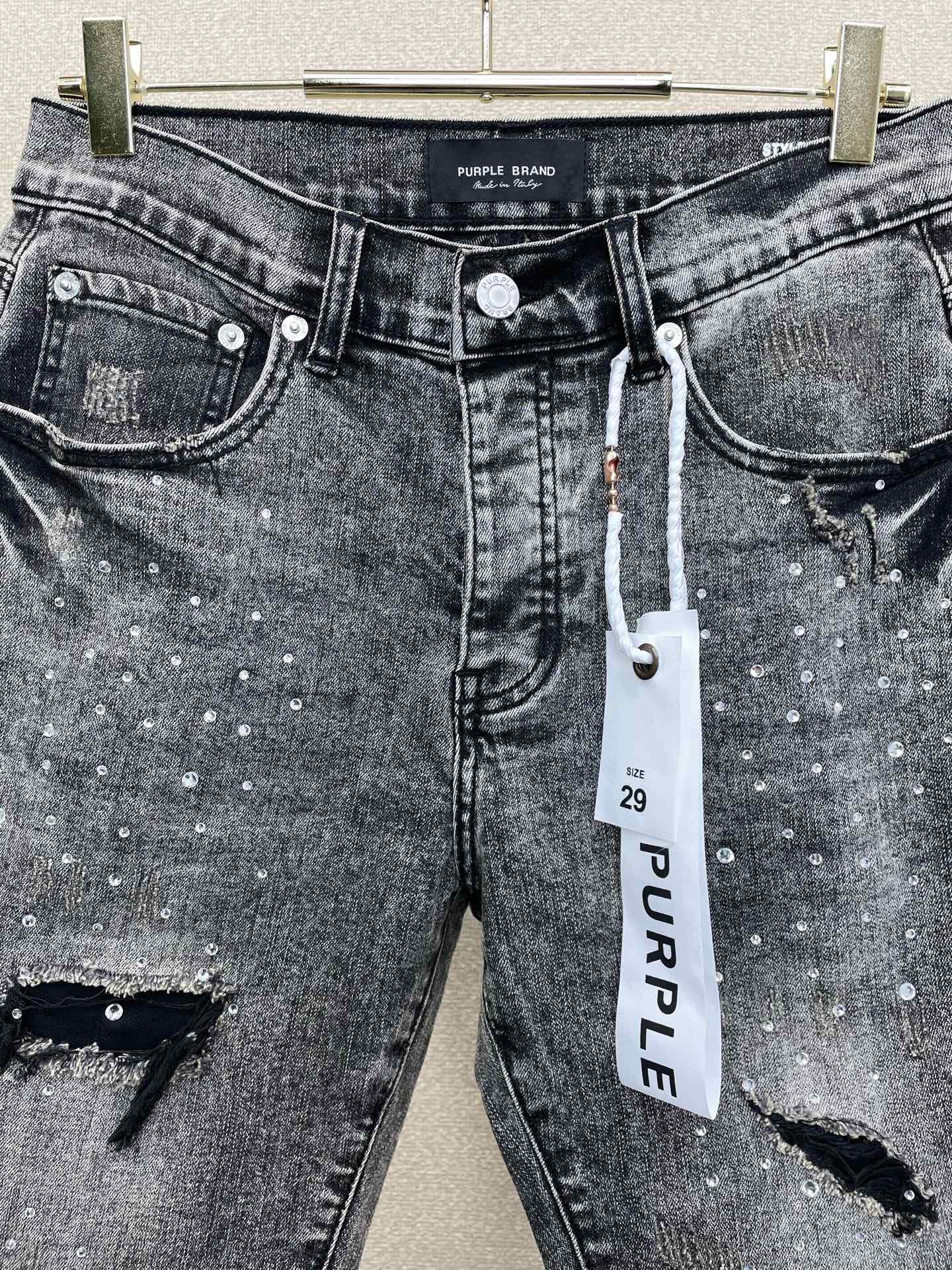 。PurPle Brand💥砸锅卖铁都要上的新款新款 牛仔短裤🩳高端版本！专柜定制面料  透气舒适度高，