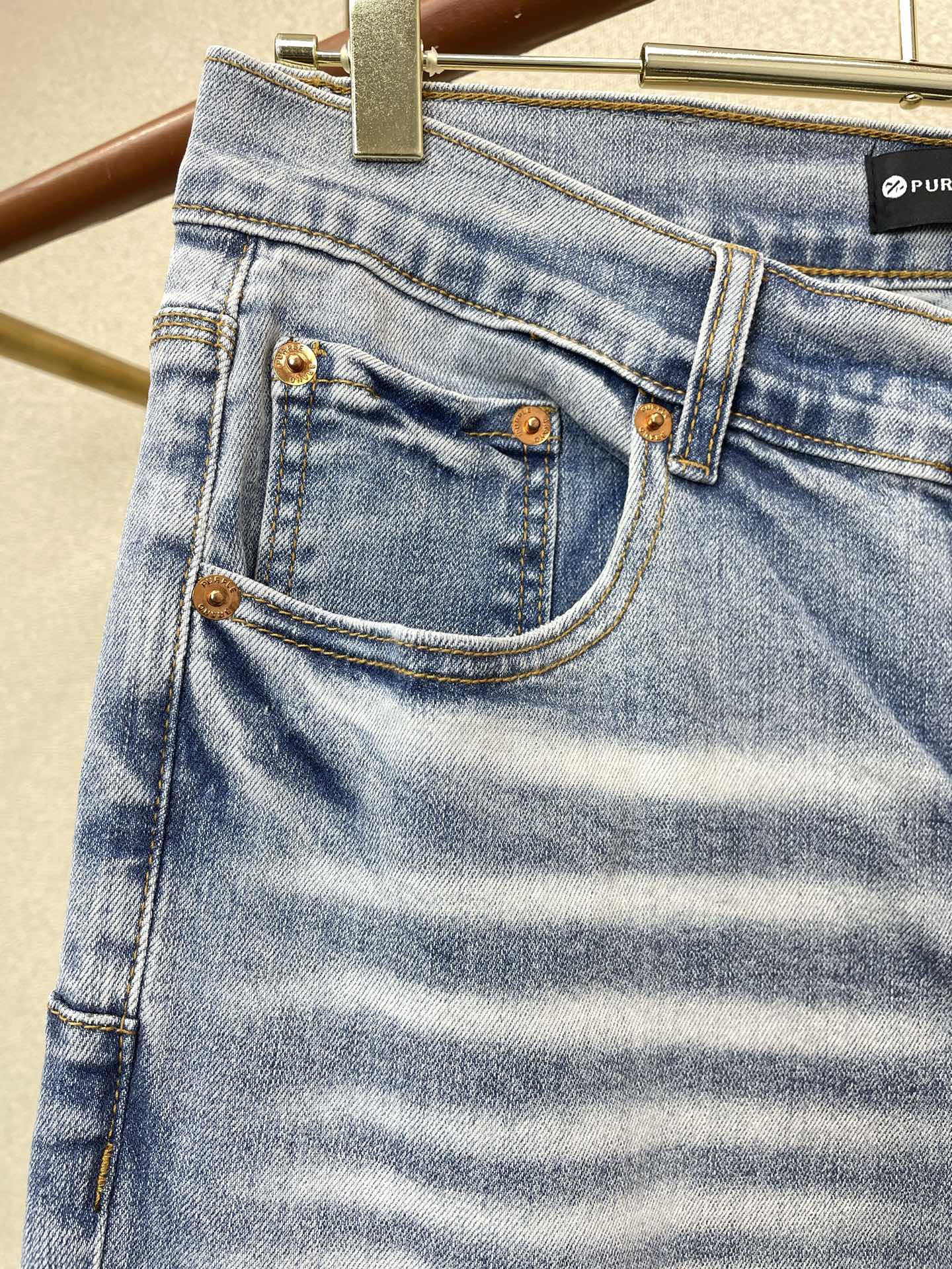 。PURPLE BRAND💥砸锅卖铁都要上的新款新款 牛仔裤👖高端版本！专柜定制面料  透气舒适度高，细