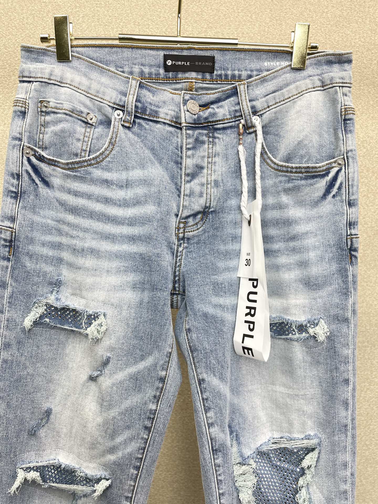 。PURPLE BRAND💥砸锅卖铁都要上的新款新款 牛仔裤👖高端版本！专柜定制面料  透气舒适度高，细