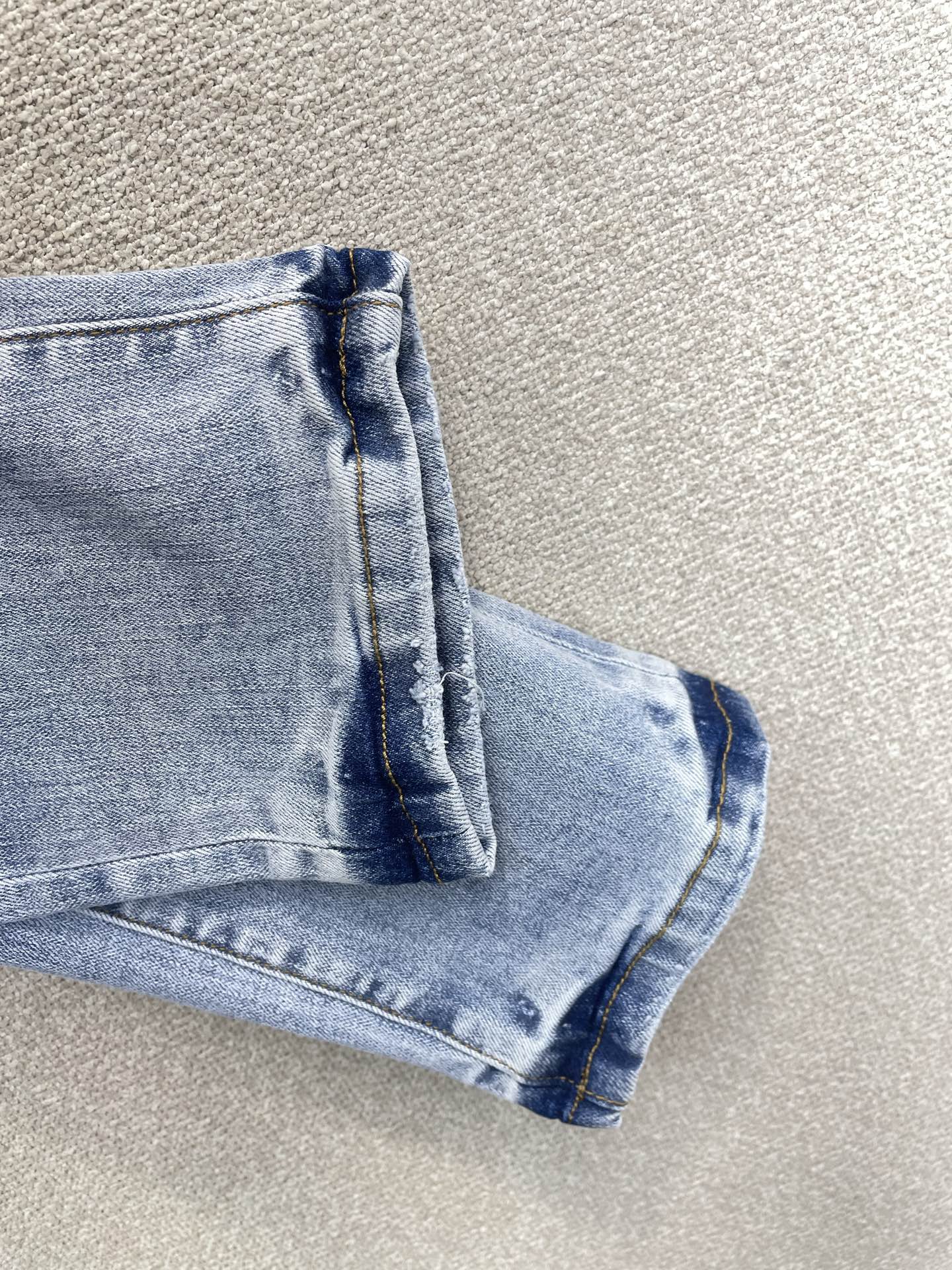 。PURPLE BRAND💥砸锅卖铁都要上的新款新款 牛仔裤👖高端版本！专柜定制面料  透气舒适度高，细