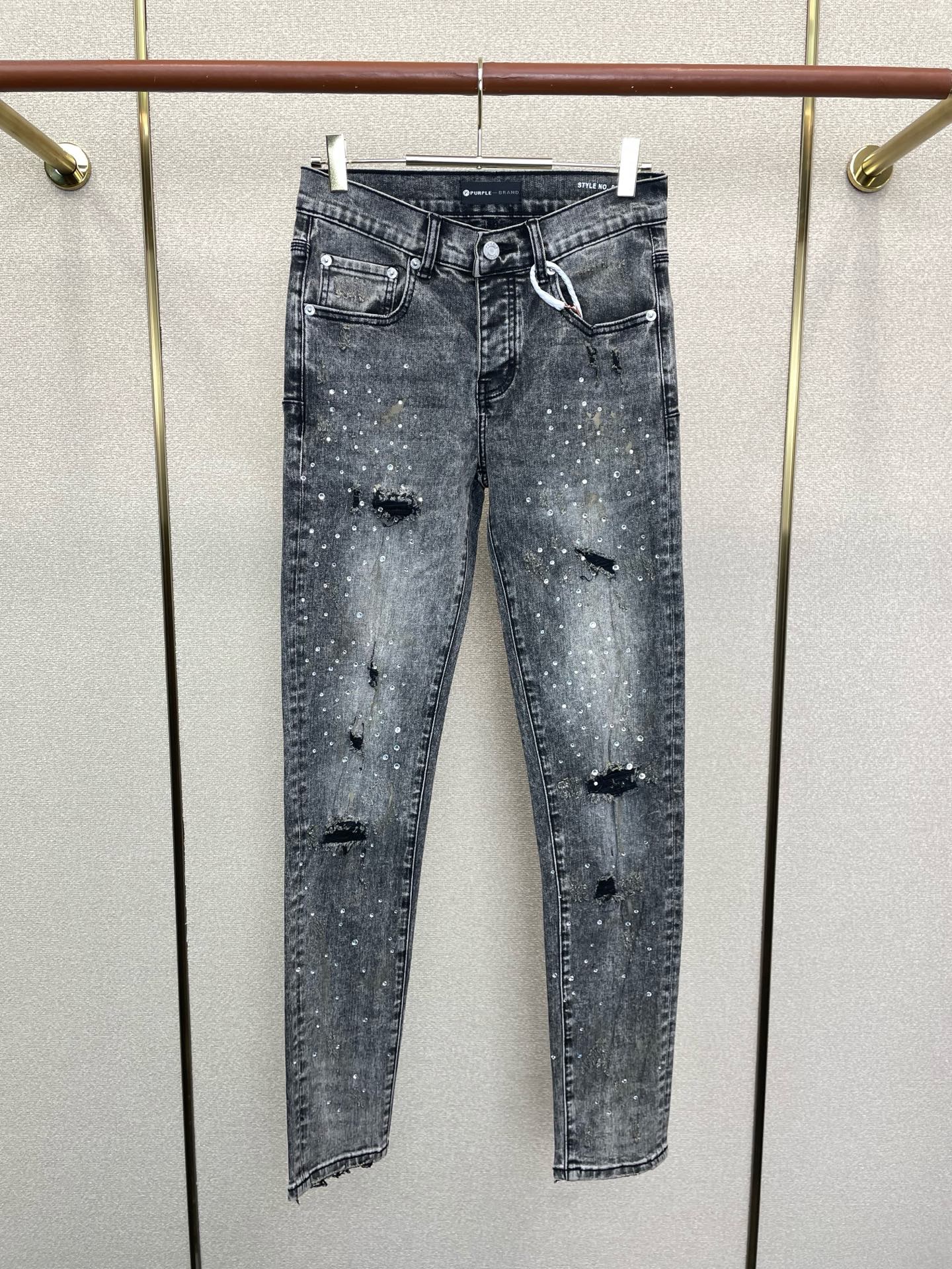 PURPLE BRAND💥砸锅卖铁都要上的新款新款 牛仔裤👖高端版本！专柜定制面料  透气舒适度高，细节