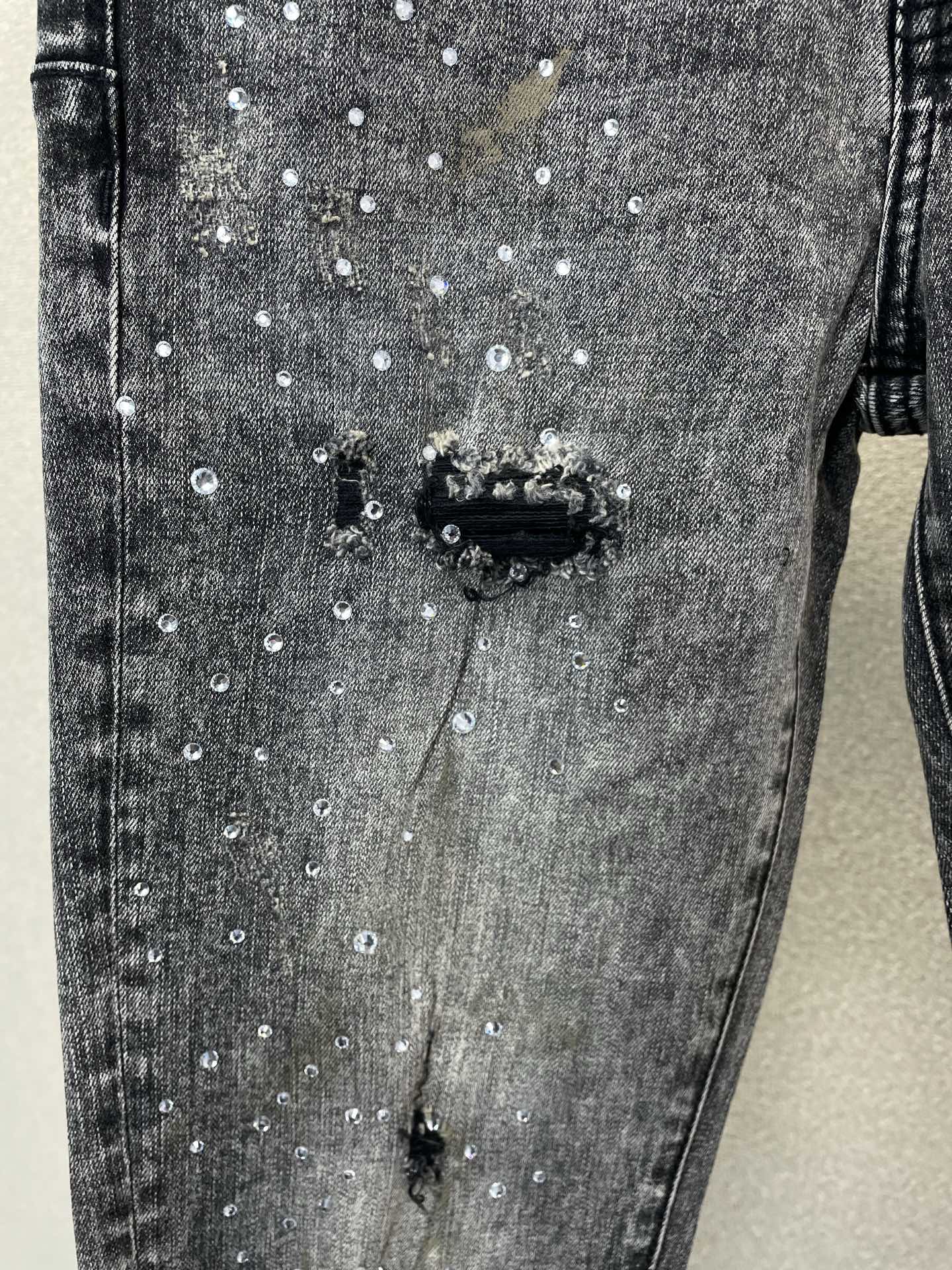 PURPLE BRAND💥砸锅卖铁都要上的新款新款 牛仔裤👖高端版本！专柜定制面料  透气舒适度高，细节