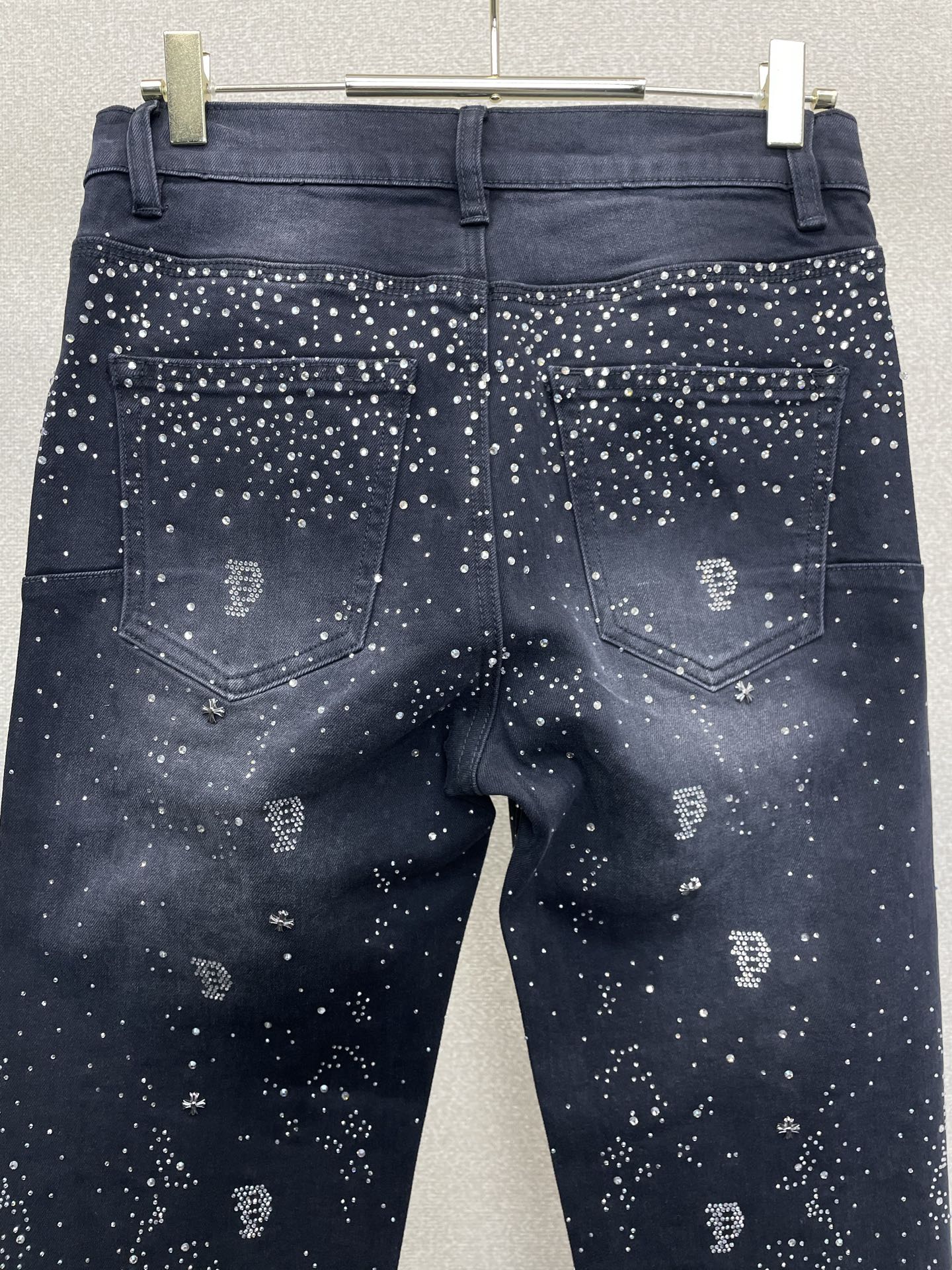 。PURPLE BRAND💥砸锅卖铁都要上的新款新款 牛仔裤👖高端版本！专柜定制面料  透气舒适度高，细