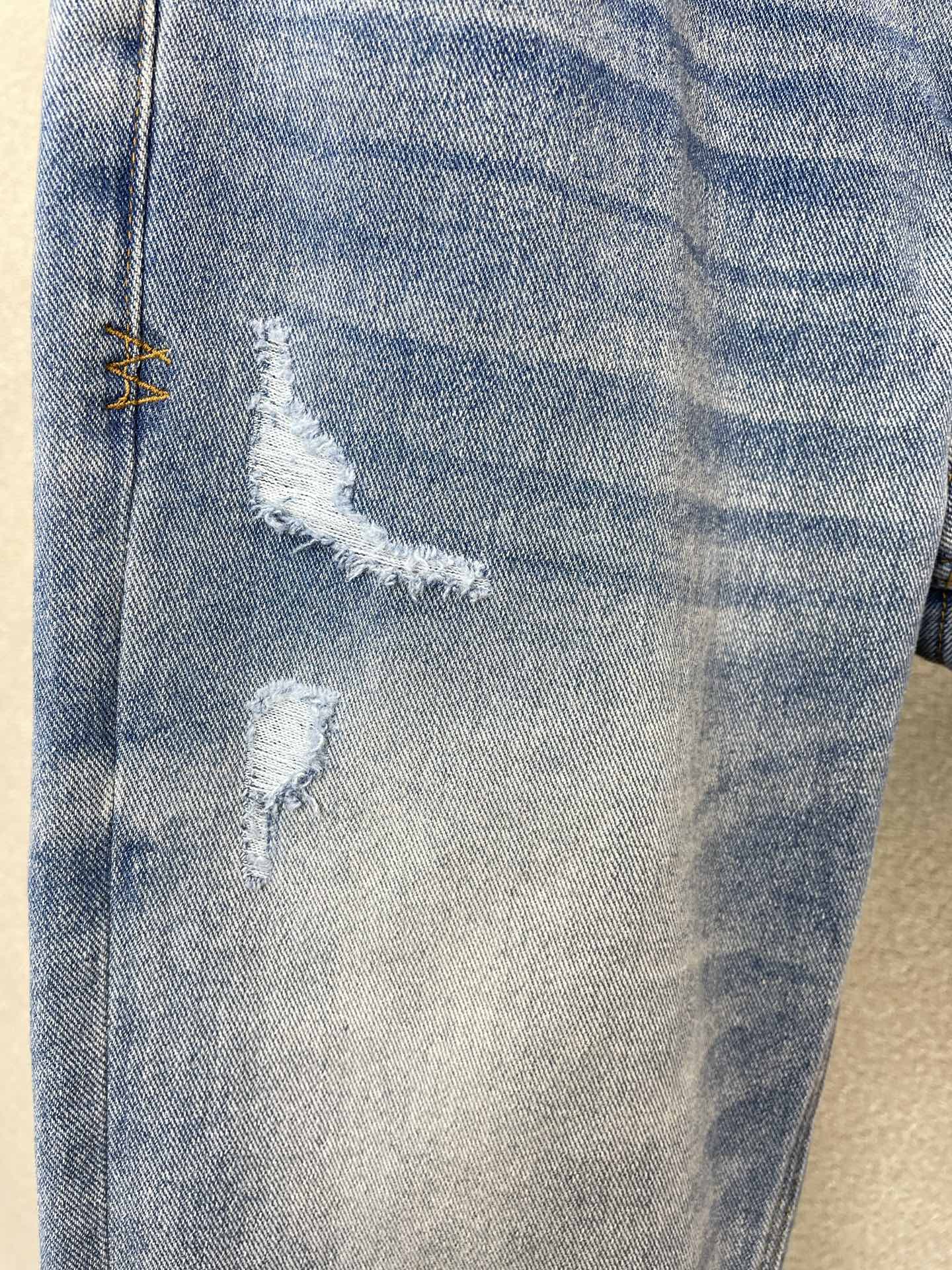 。KSUBI💥砸锅卖铁都要上的新款新款 牛仔裤👖高端版本！专柜定制面料  透气舒适度高，细节无可挑剔，品