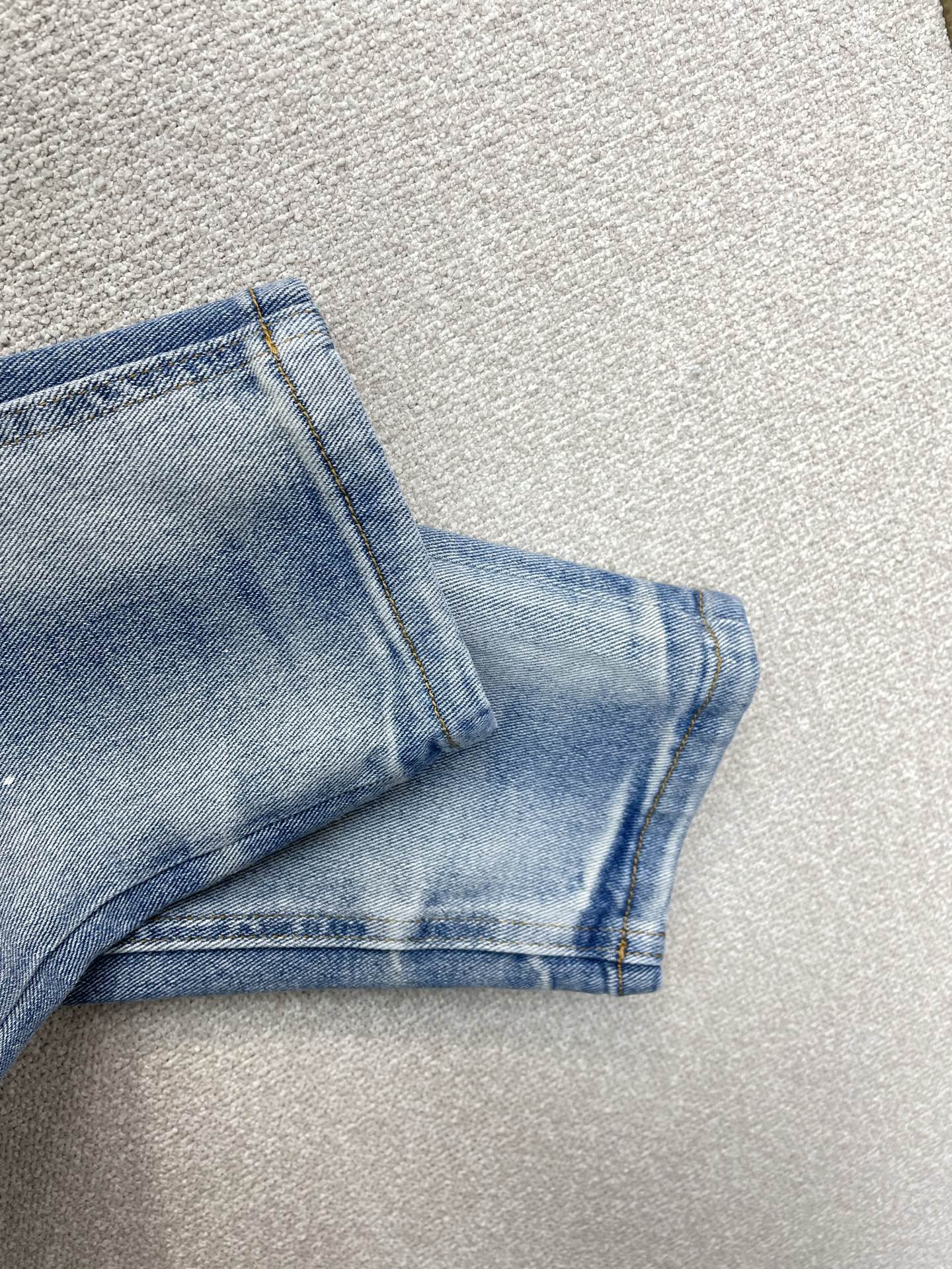 。KSUBI💥砸锅卖铁都要上的新款新款 牛仔裤👖高端版本！专柜定制面料  透气舒适度高，细节无可挑剔，品