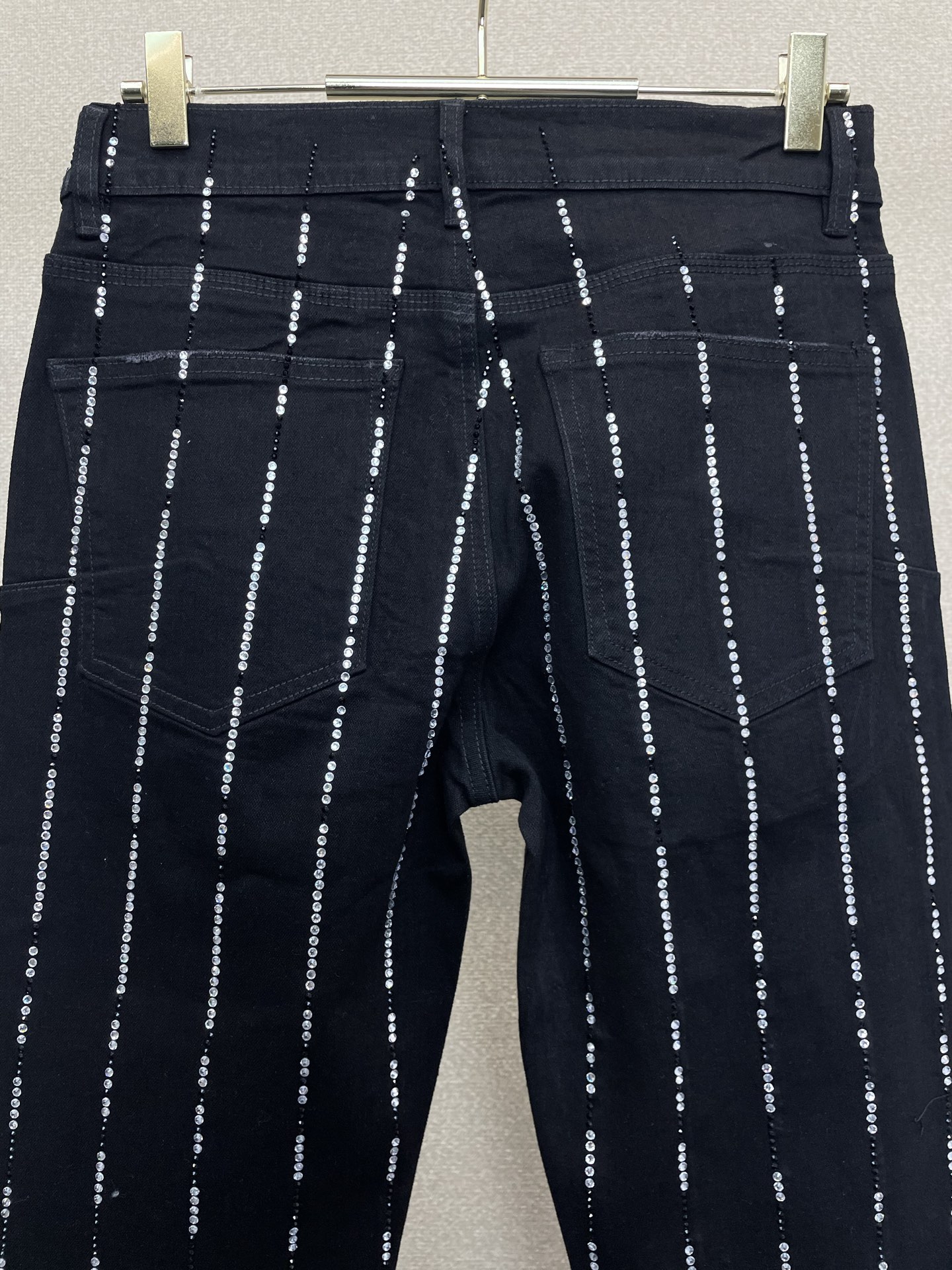。PURPLE BRAND💥砸锅卖铁都要上的新款新款 牛仔裤👖高端版本！专柜定制面料  透气舒适度高，细