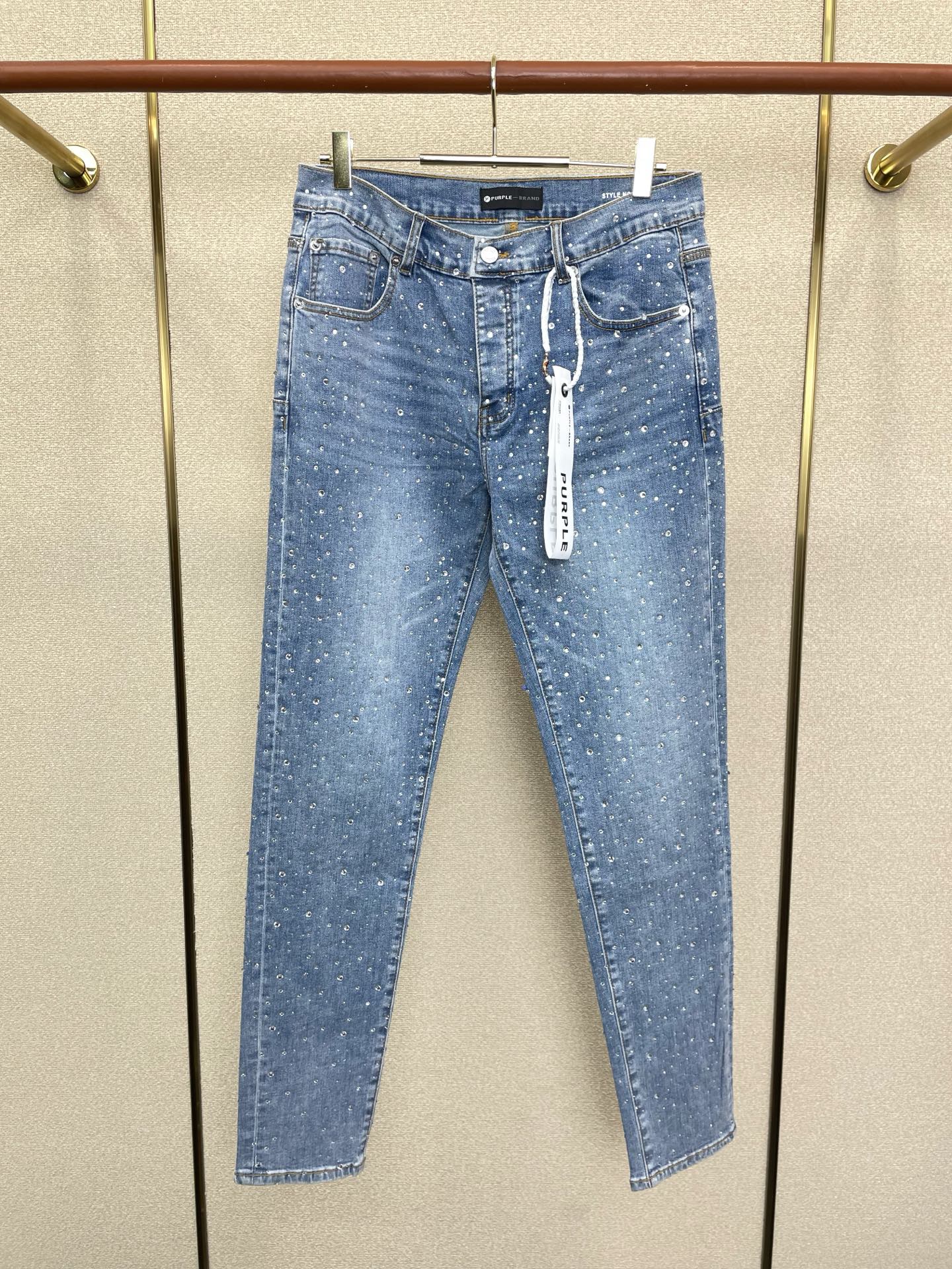 。PURPLE BRAND💥独家专供新款 牛仔裤👖高端版本！专柜定制面料  透气舒适度高，细节无可挑剔，