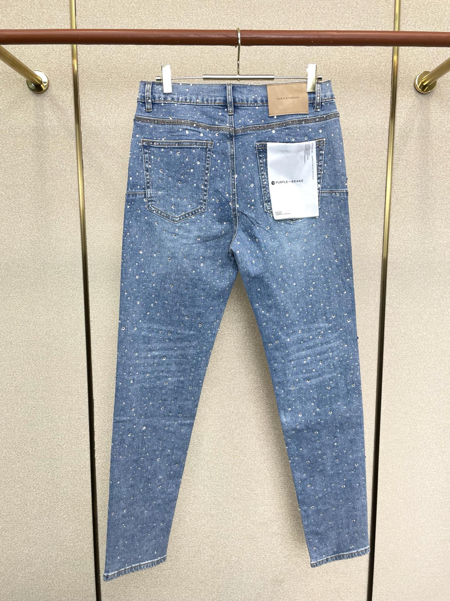。PURPLE BRAND💥独家专供新款 牛仔裤👖高端版本！专柜定制面料  透气舒适度高，细节无可挑剔，