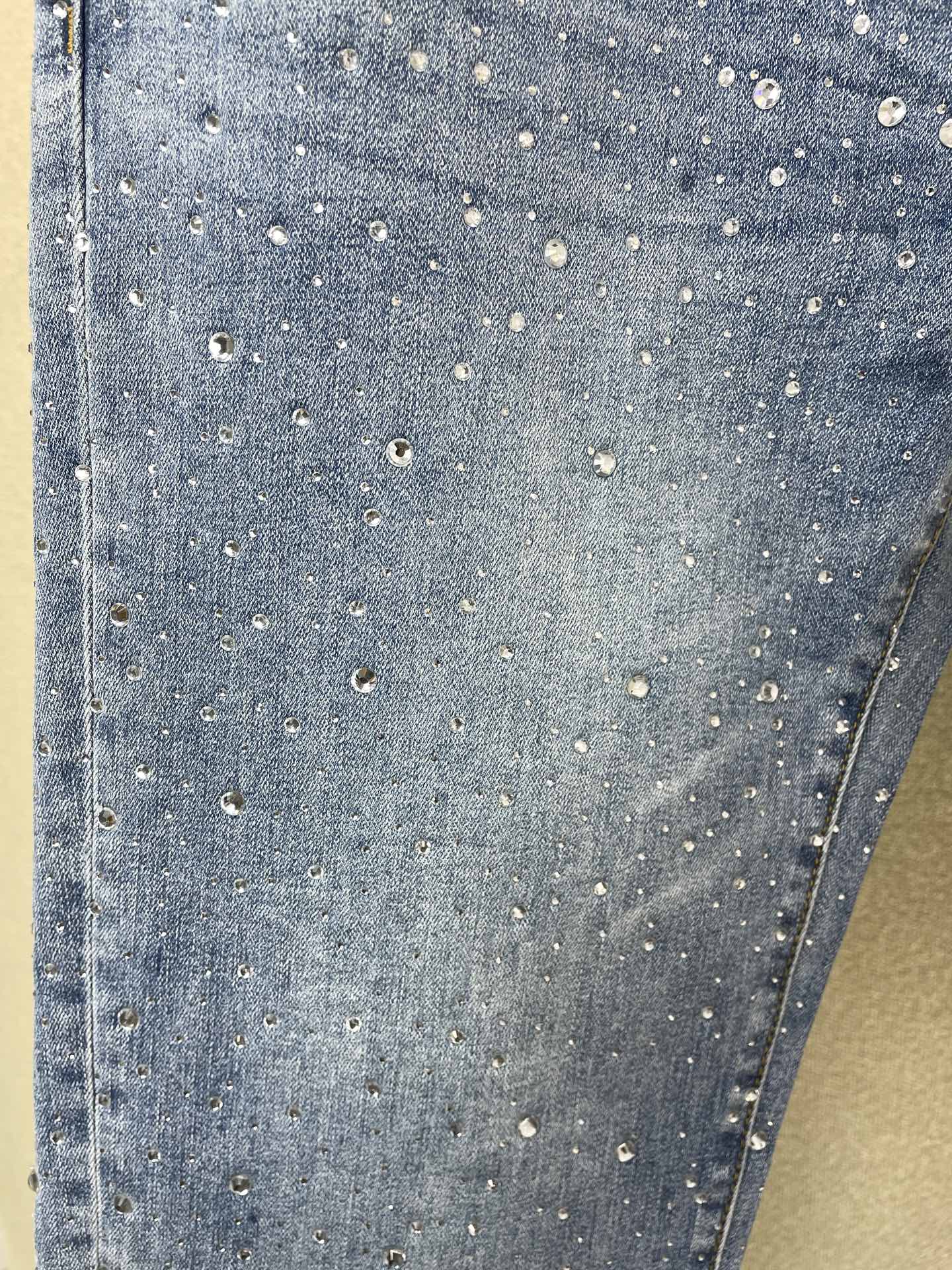 。PURPLE BRAND💥独家专供新款 牛仔裤👖高端版本！专柜定制面料  透气舒适度高，细节无可挑剔，