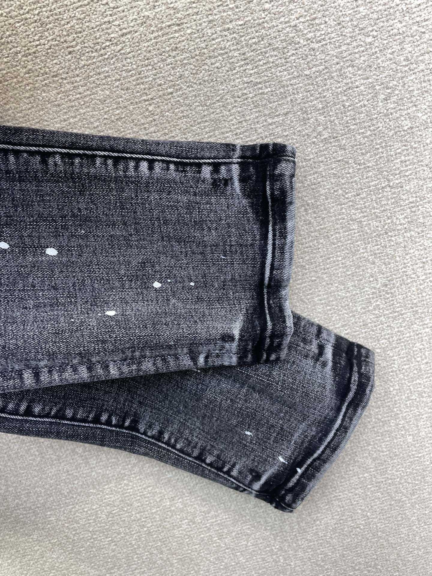 。PURPLE BRAND💥独家专供新款 牛仔裤👖高端版本！专柜定制面料  透气舒适度高，细节无可挑剔，