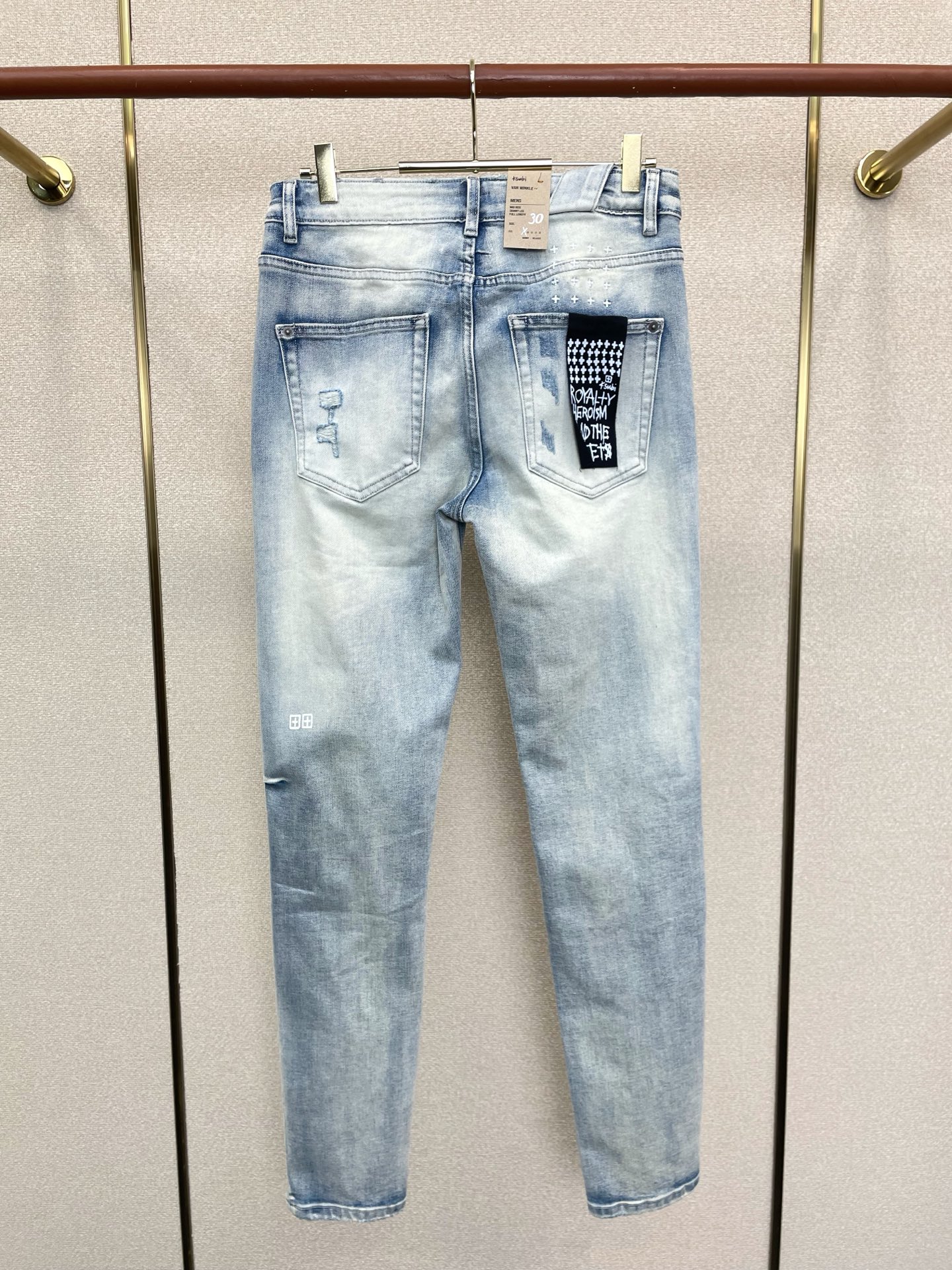 。KSUBI💥独家专供新款 牛仔裤👖高端版本！专柜定制面料  透气舒适度高，细节无可挑剔，品牌元素设计理