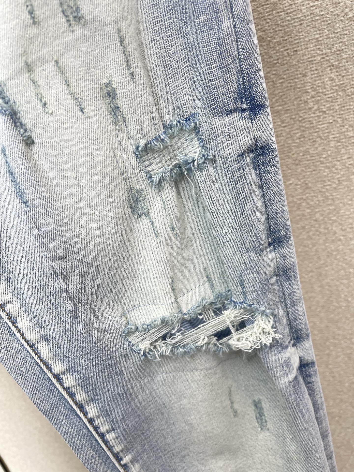 。PURPLE BRAND💥砸锅卖铁都要上的新款新款 牛仔裤👖高端版本！专柜定制面料  透气舒适度高，细