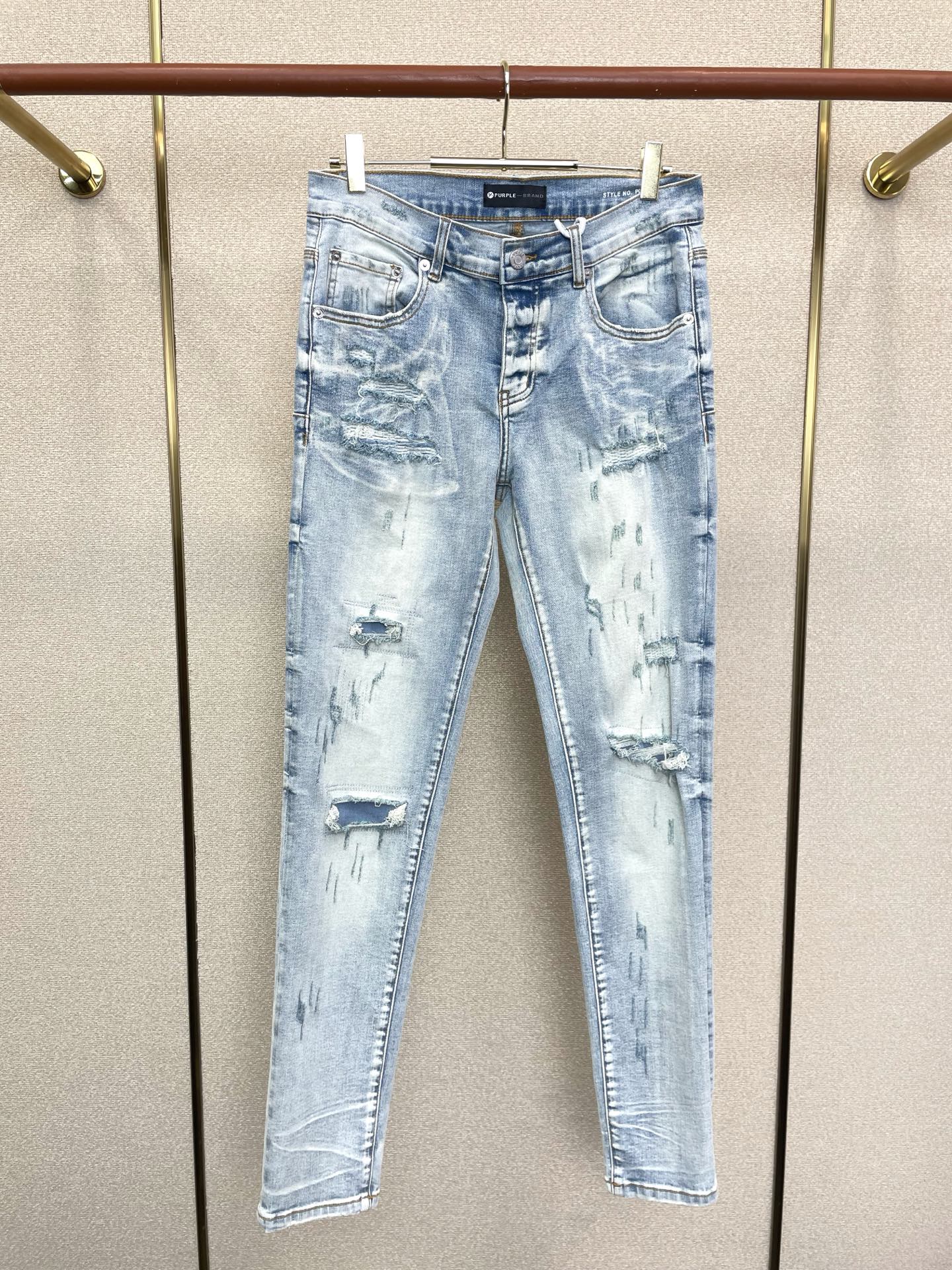 。PURPLE BRAND💥砸锅卖铁都要上的新款新款 牛仔裤👖高端版本！专柜定制面料  透气舒适度高，细