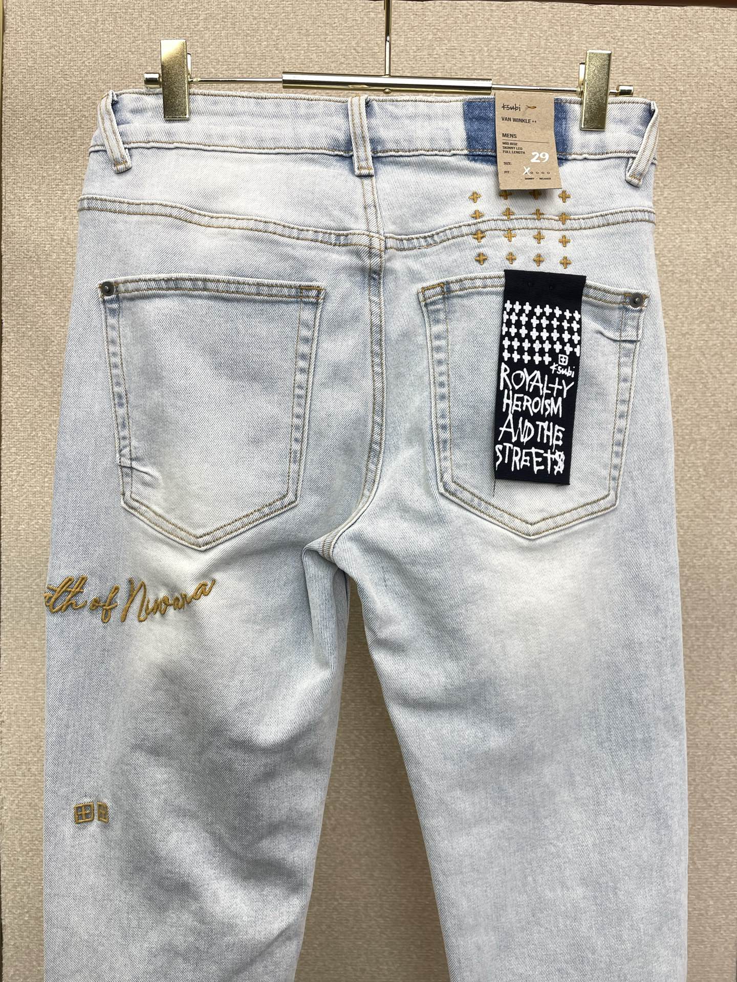 。KSUBI💥独家专供新款 牛仔裤👖高端版本！专柜定制面料 烫钻设计 透气舒适度高，细节无可挑剔，品牌元