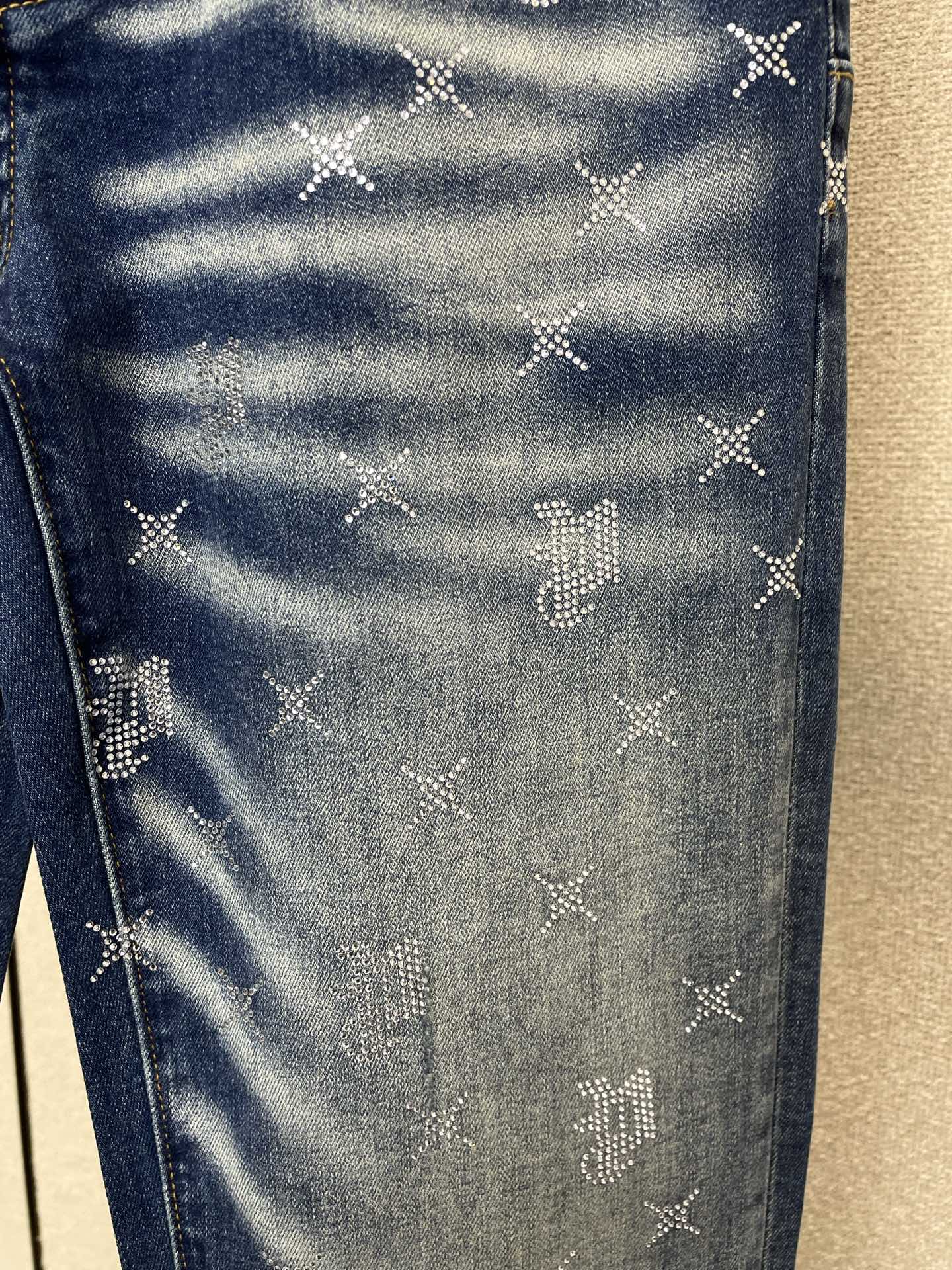 。PURPLE BRAND💥独家专供新款 牛仔裤👖高端版本！专柜定制面料 烫钻设计 透气舒适度高，细节无
