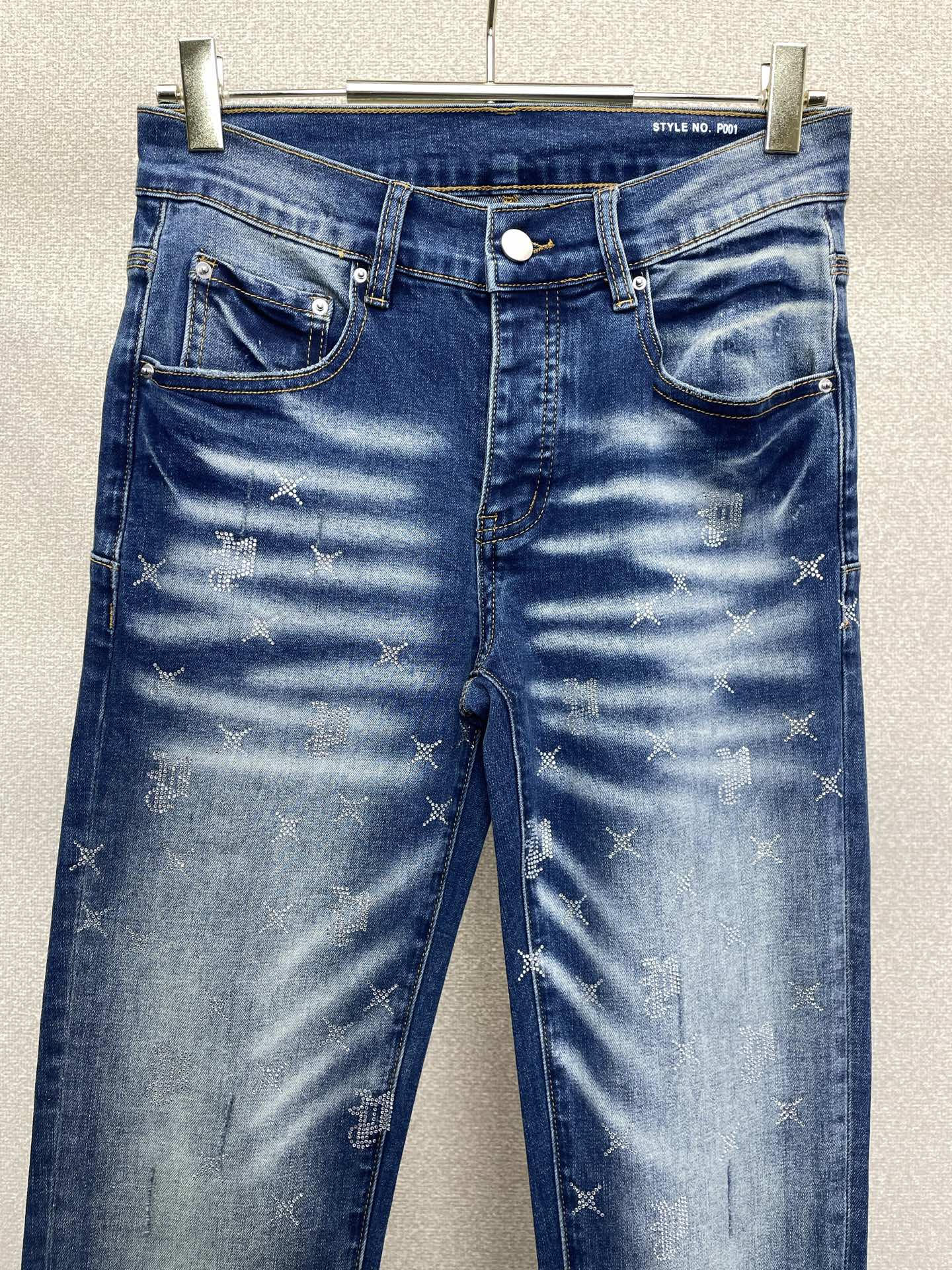 。PURPLE BRAND💥独家专供新款 牛仔裤👖高端版本！专柜定制面料 烫钻设计 透气舒适度高，细节无