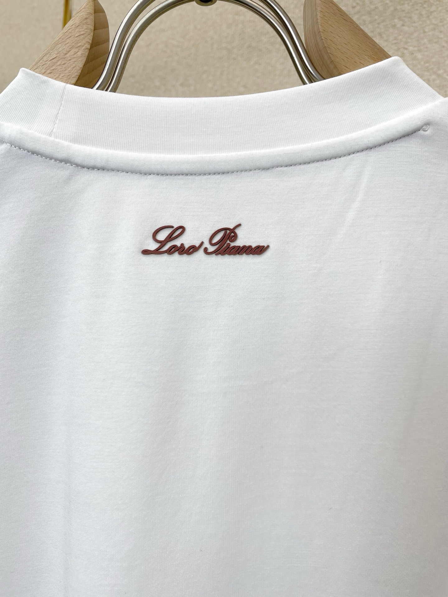 。Loro Piana-LORO PIANA诺悠翩雅💥砸锅卖铁都要上的新款新款原单男士休闲短袖 高端定制