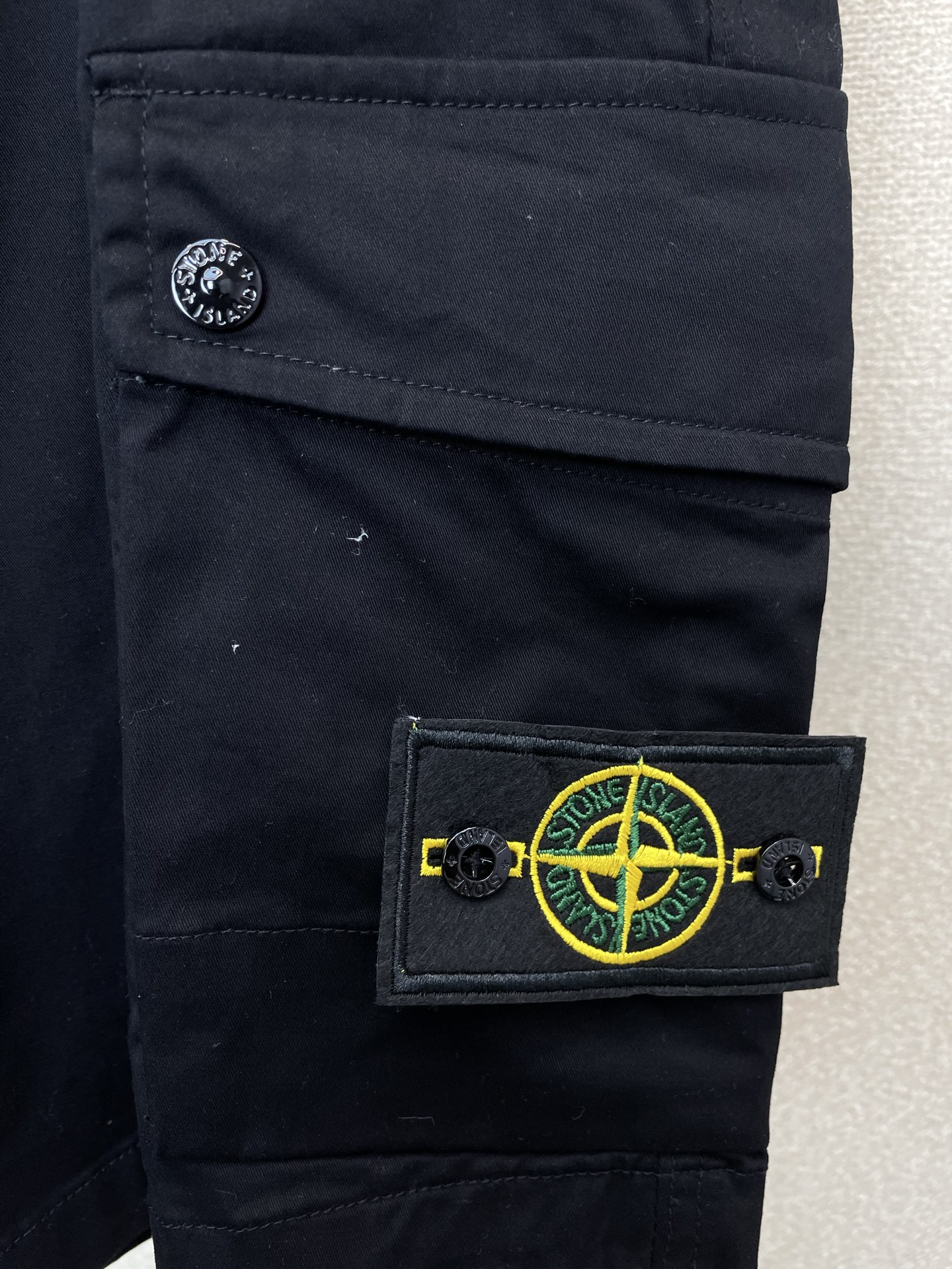。STONE ISLAND石头岛💥砸锅卖铁都要上的新款新款原单男士休闲工装短裤🩳高端定制 高端版本 时尚