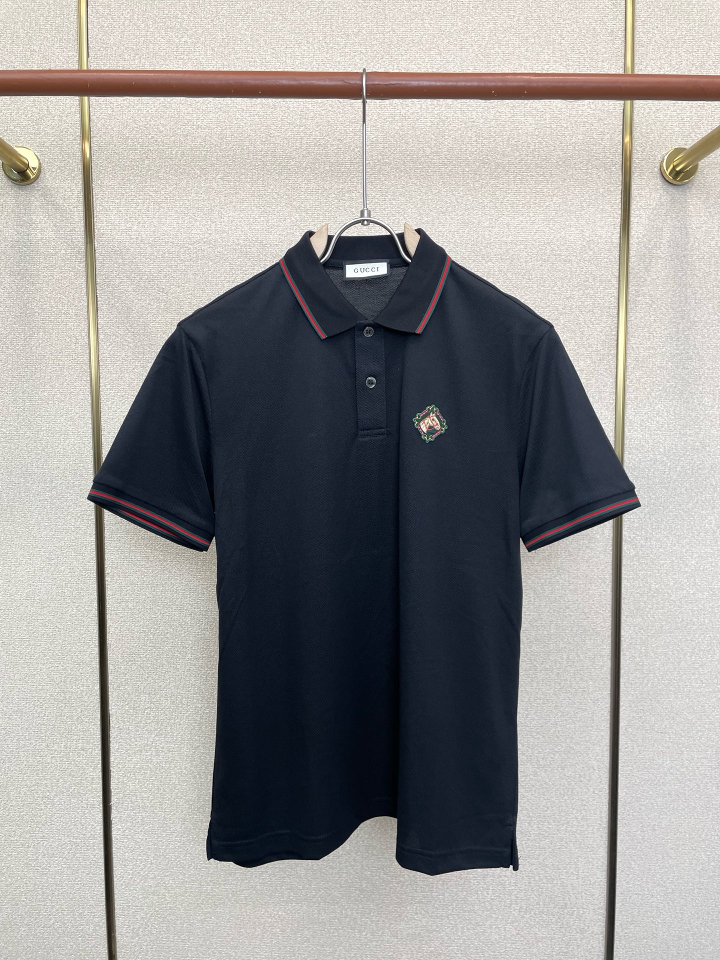 。Gucci古驰💥砸锅卖铁都要上的新款新款原单男士休闲短袖 高端定制 高版本 时尚百搭爆款⚠️⚠️✨✨进