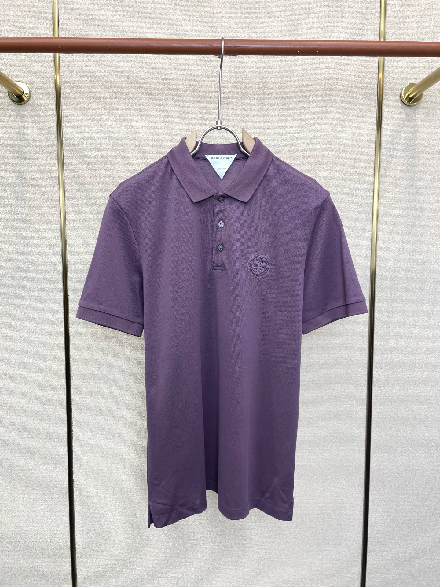 。Bottega Veneta葆蝶家💥砸锅卖铁都要上的新款新款原单男士休闲短袖 高端定制 高版本 时尚百