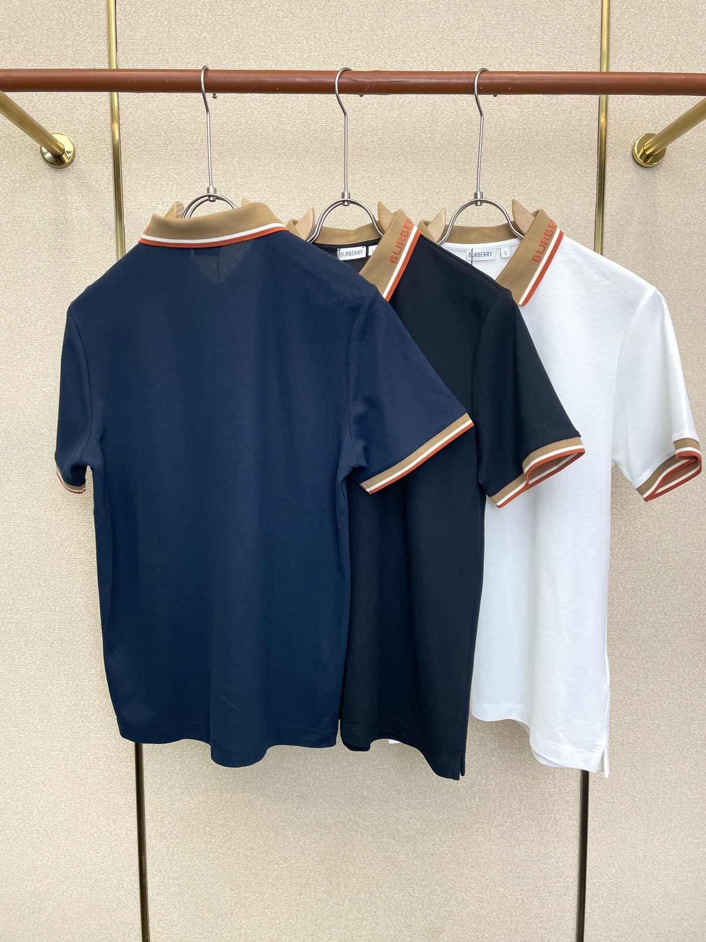 。Burberry巴宝莉💥砸锅卖铁都要上的新款新款原单男士休闲短袖 高端定制 高版本 时尚百搭爆款⚠️⚠