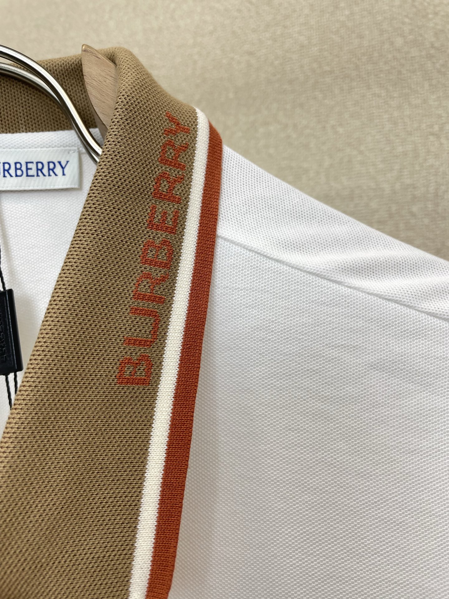 。Burberry巴宝莉💥砸锅卖铁都要上的新款新款原单男士休闲短袖 高端定制 高版本 时尚百搭爆款⚠️⚠