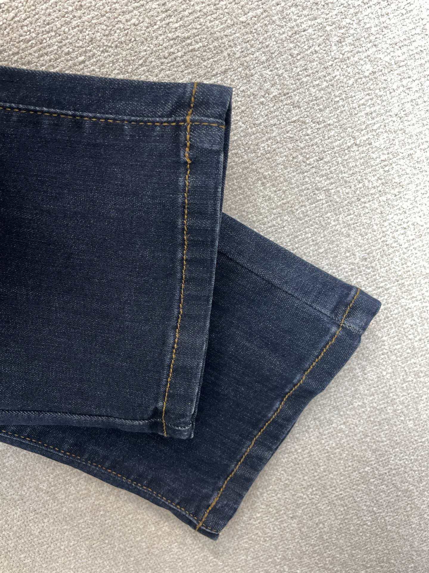 Levi’s李维斯💥砸锅卖铁都要上的新款新款休闲牛仔裤👖高端版本 专柜定制面料 透气舒适度高，细节无可挑