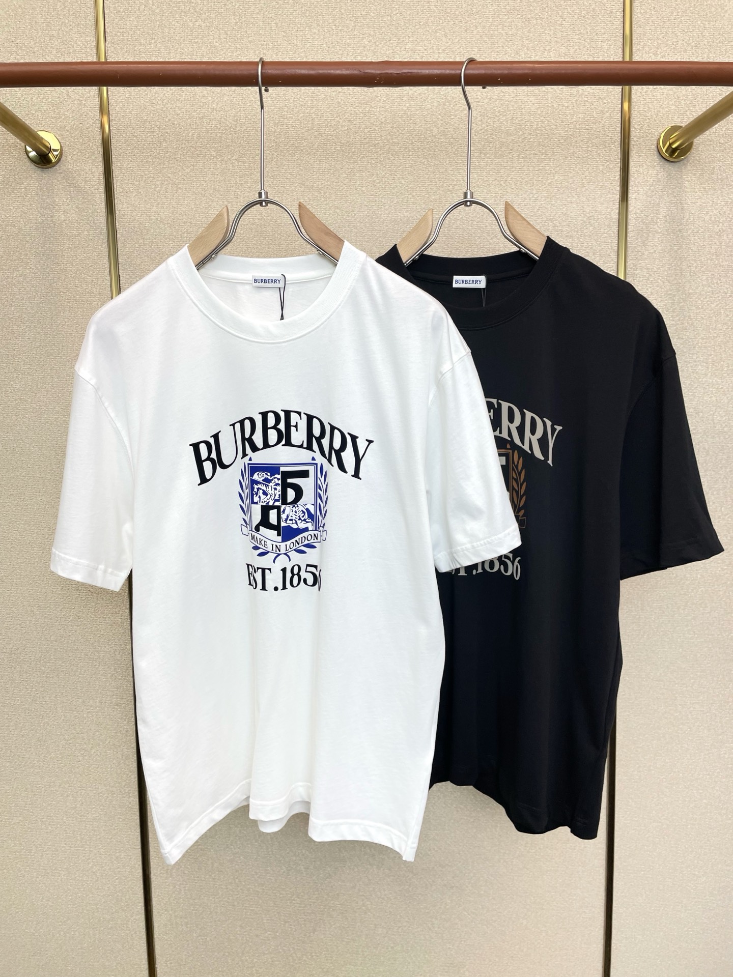 。Burberry巴宝莉💥独家专供新款原单男士休闲短袖 高端定制 高端版本 时尚百搭爆款⚠️⚠️✨✨进口