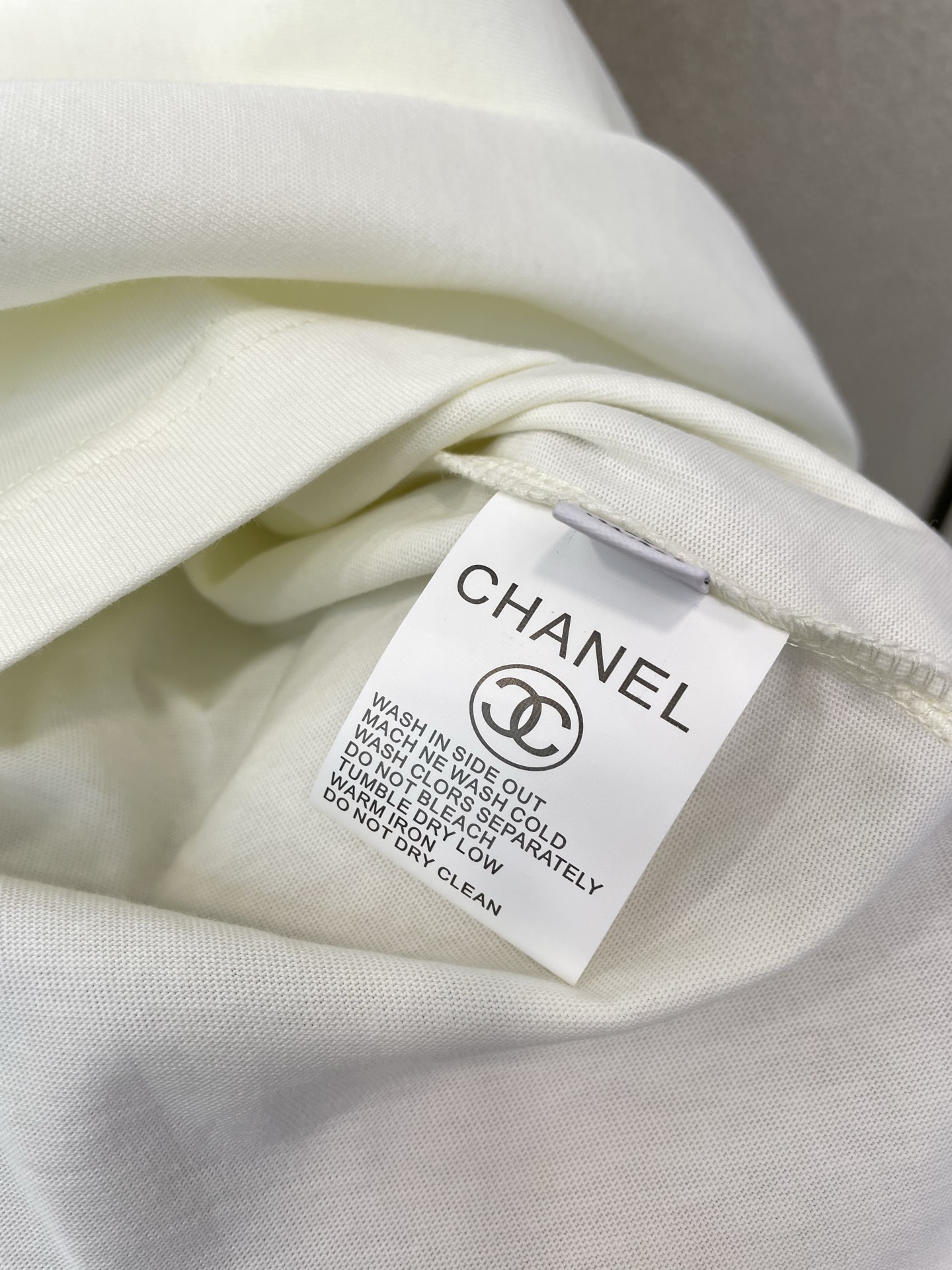 。CHANEL香奈儿💥独家专供新款原单男士休闲短袖 高端定制 高端版本 时尚百搭爆款⚠️⚠️✨✨进口面料
