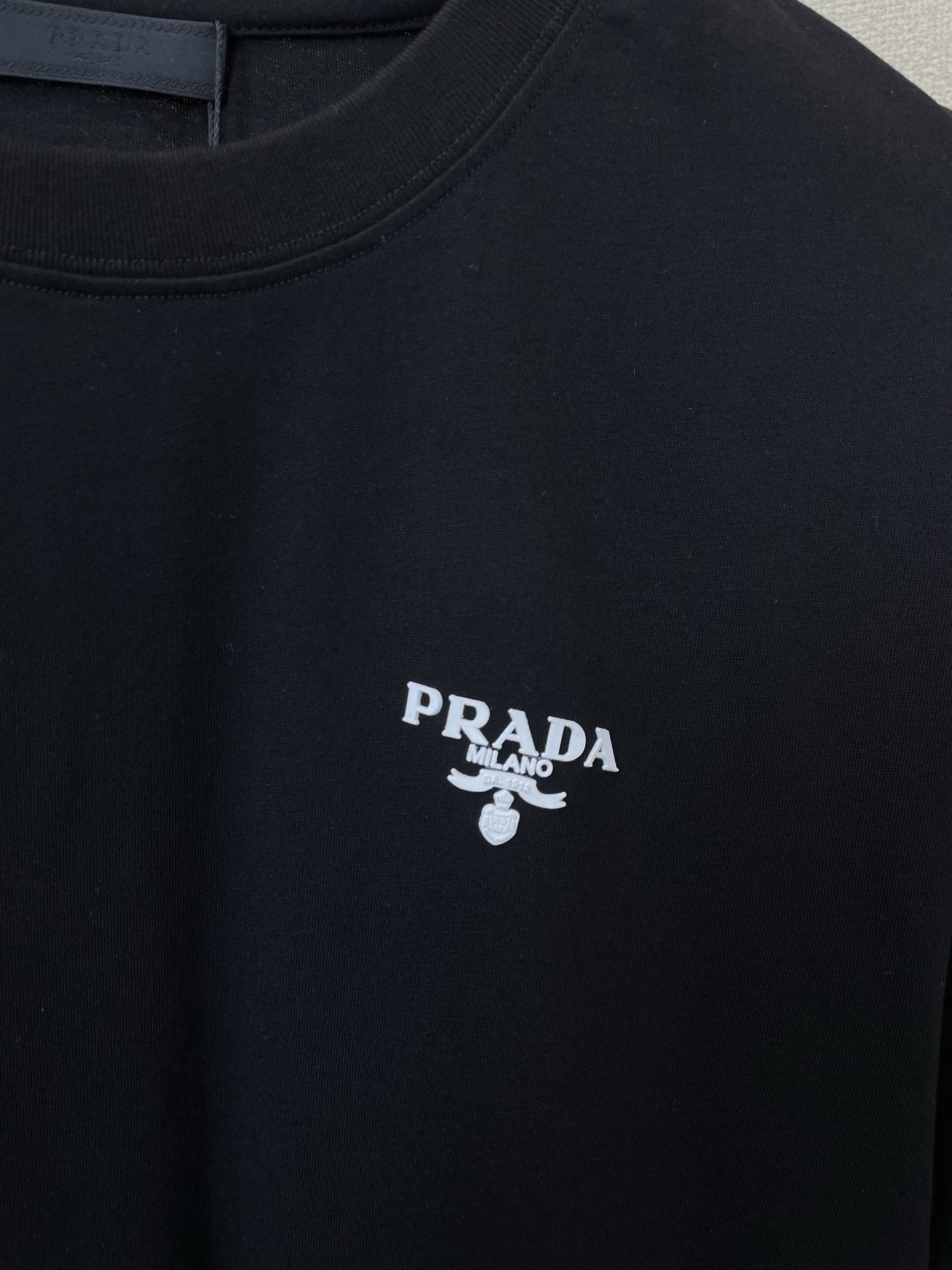 。Prada普拉达💥独家专供新款原单男士休闲短袖 高端定制 高端版本 时尚百搭爆款⚠️⚠️✨✨进口面料 