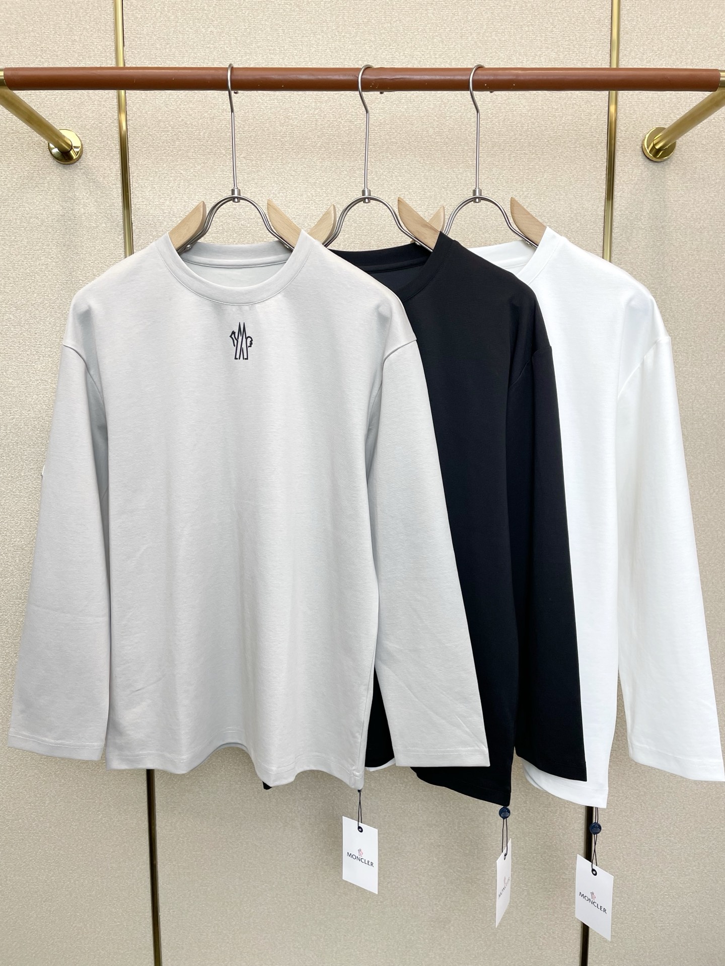 。Moncler蒙口💥独家专供新款原单男士休闲长袖 高端定制 高端版本 时尚百搭爆款⚠️⚠️✨✨进口面料