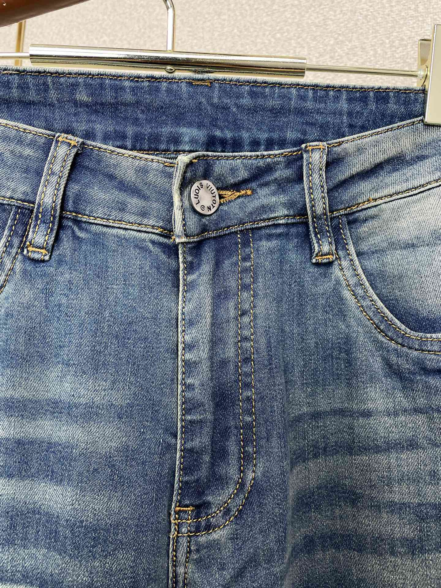 。Louis Vuitton路易威登💥独家专供新款休闲牛仔裤👖高端版本！专柜定制面料 透气舒适度高，细节