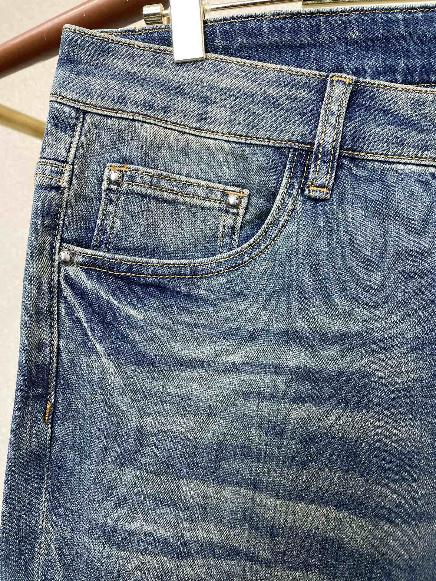 。Louis Vuitton路易威登💥独家专供新款休闲牛仔裤👖高端版本！专柜定制面料 透气舒适度高，细节