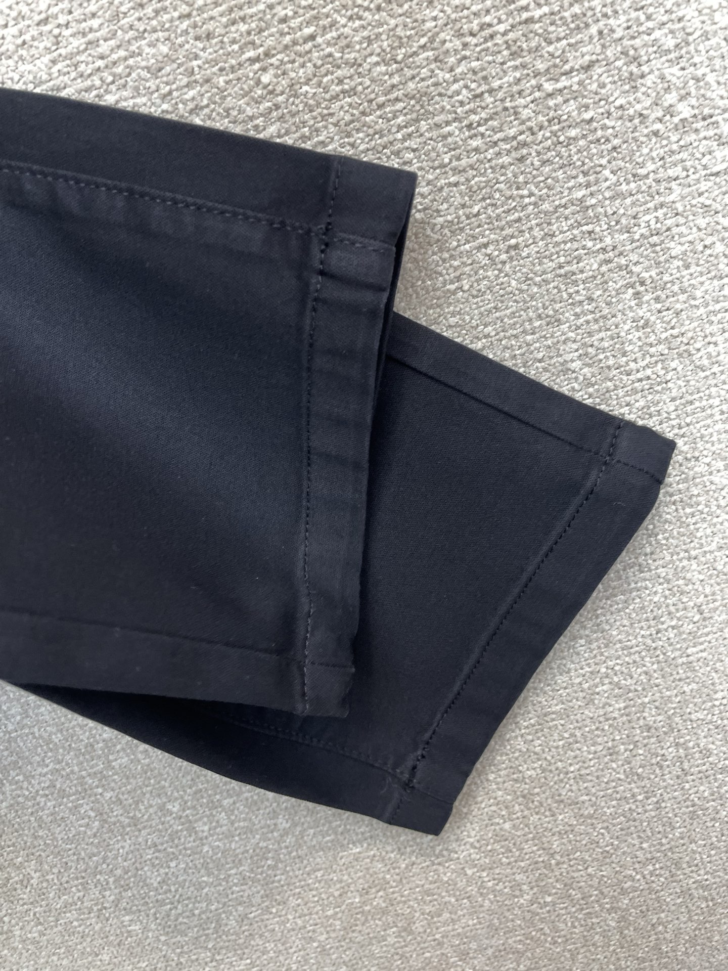 。SAINT LAURENT圣罗兰💥独家专供新款休闲牛仔裤👖高端版本！专柜定制面料 透气舒适度高，细节无