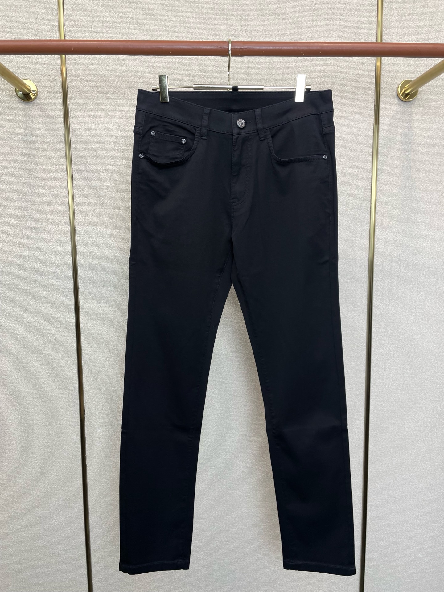 。SAINT LAURENT圣罗兰💥独家专供新款休闲牛仔裤👖高端版本！专柜定制面料 透气舒适度高，细节无