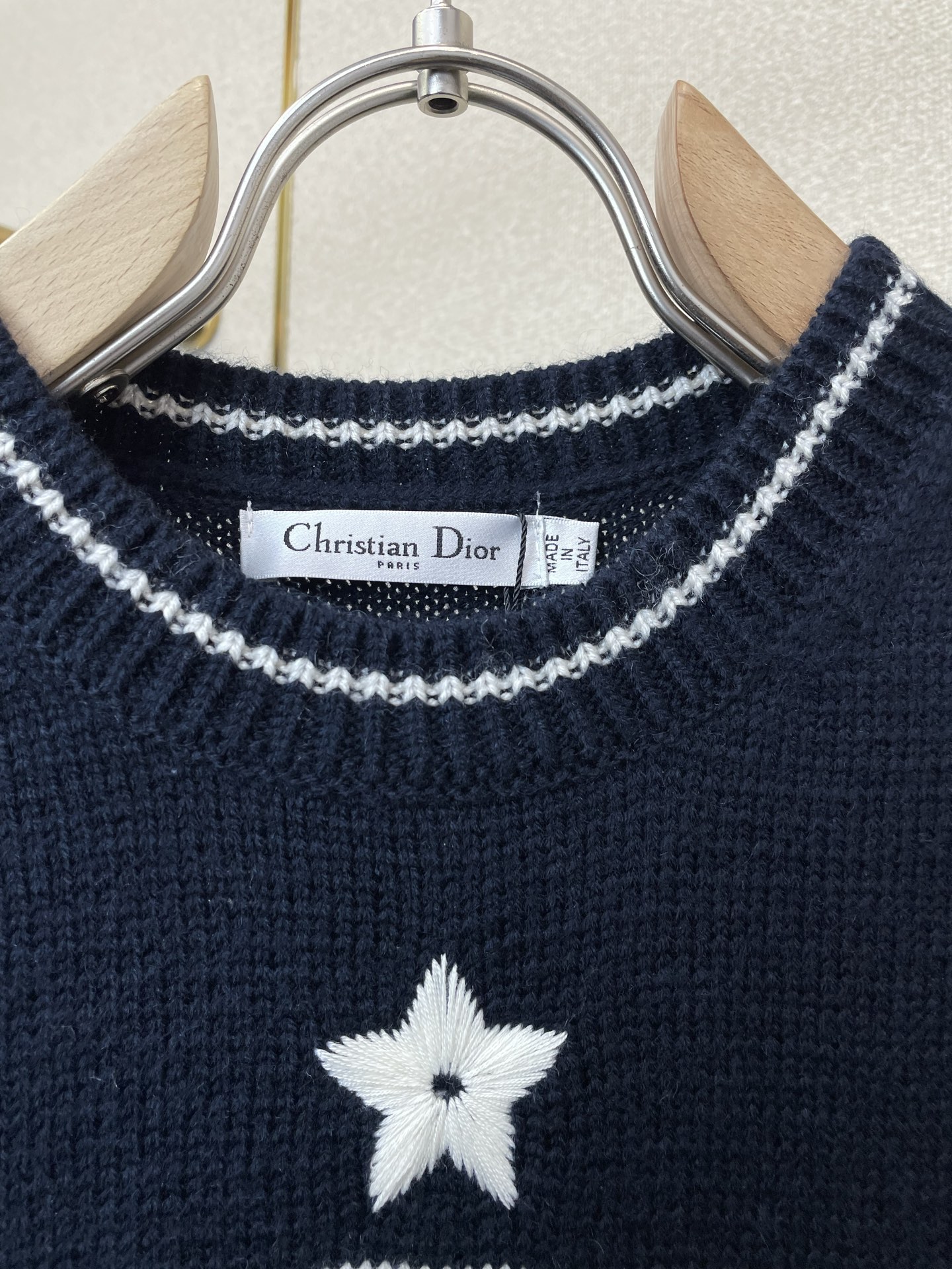 Dior迪奥👚砸锅卖铁都要上的新款👚新款女装休闲针织短袖 高端版本！独特设计 专柜定制面料 透气舒适度高