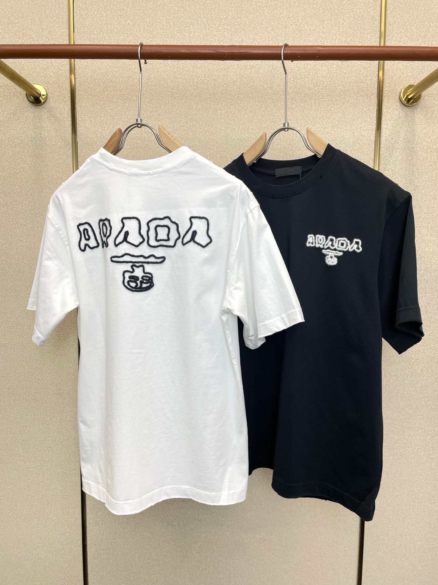。Prada普拉达💥独家专供新款原单男士休闲短袖 高端定制 高端版本 时尚百搭爆款⚠️⚠️✨✨进口面料 