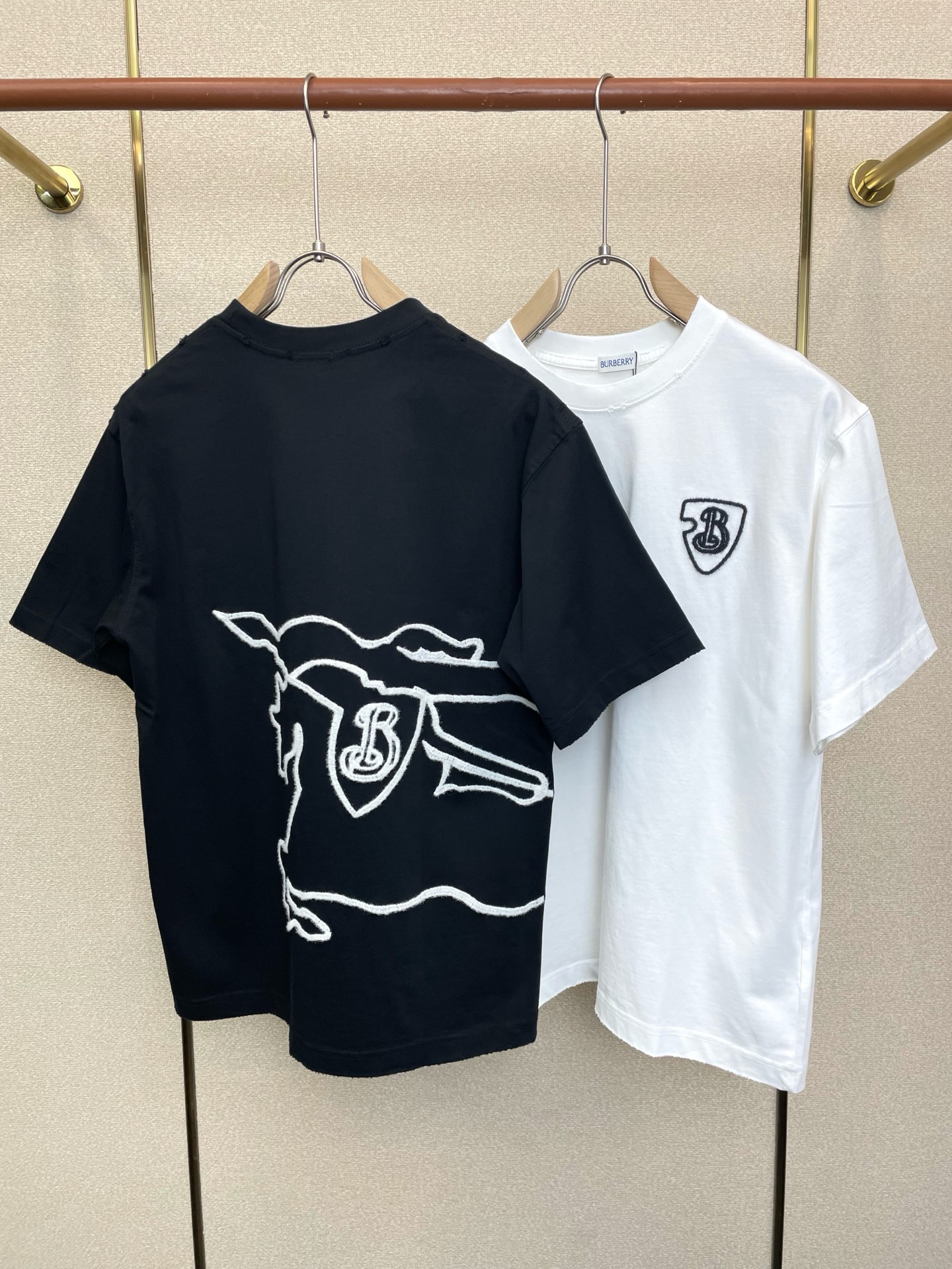 。Burberry巴宝莉💥独家专供新款原单男士休闲短袖 高端定制 高端版本 时尚百搭爆款⚠️⚠️✨✨进口
