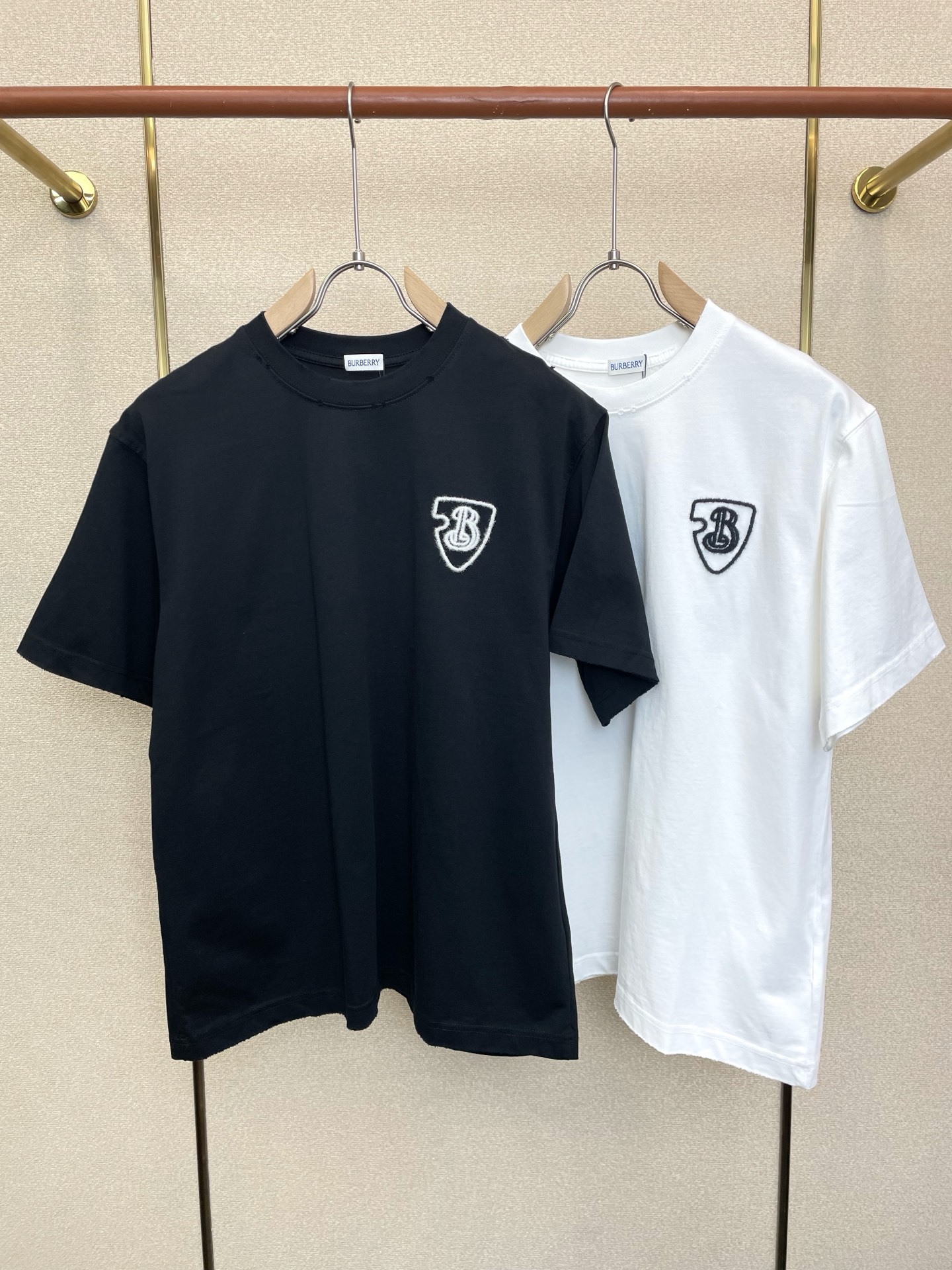。Burberry巴宝莉💥独家专供新款原单男士休闲短袖 高端定制 高端版本 时尚百搭爆款⚠️⚠️✨✨进口