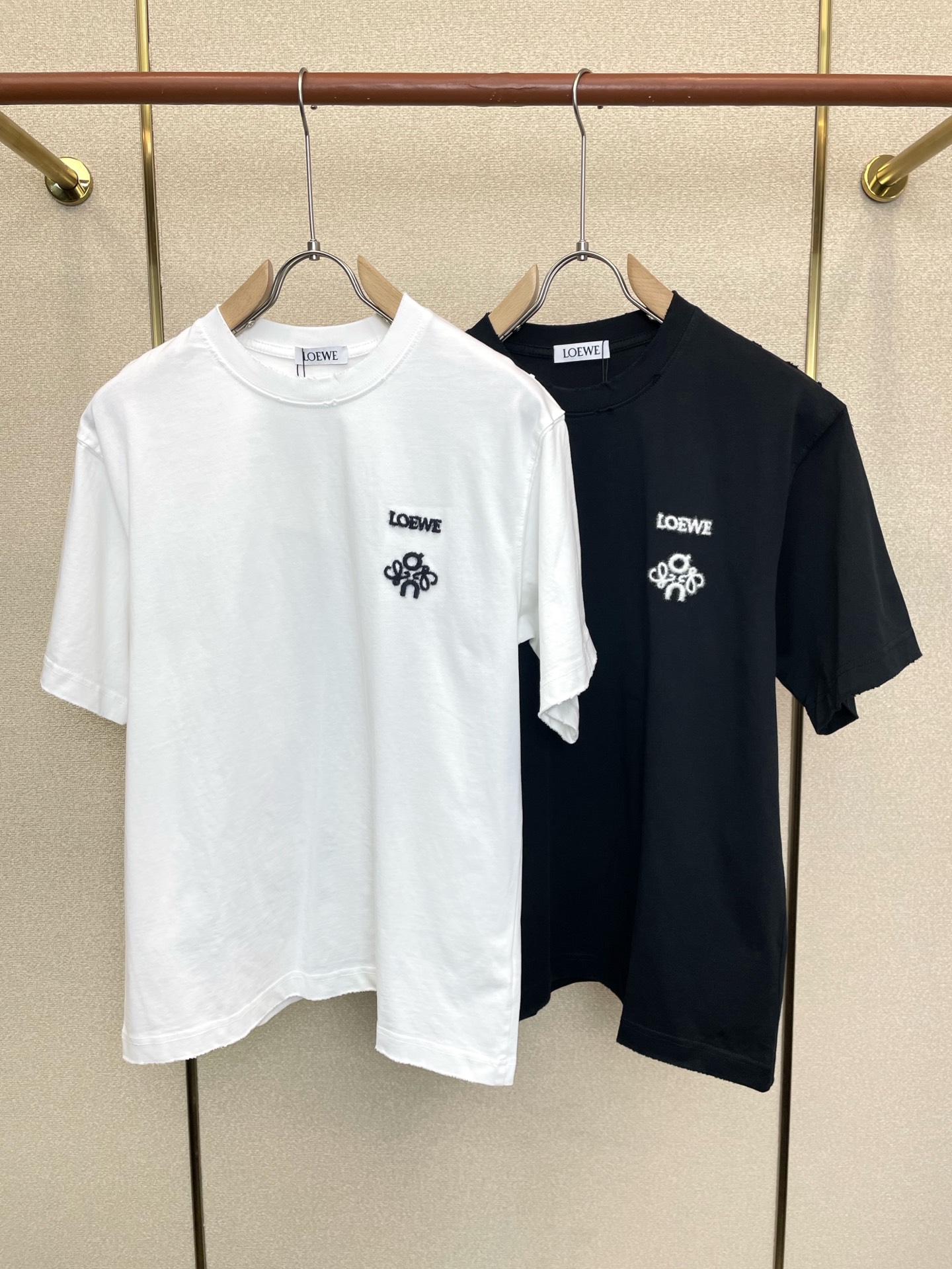 。LOEWE罗意威💥独家专供新款原单男士休闲短袖 高端定制 高端版本 时尚百搭爆款⚠️⚠️✨✨进口面料 