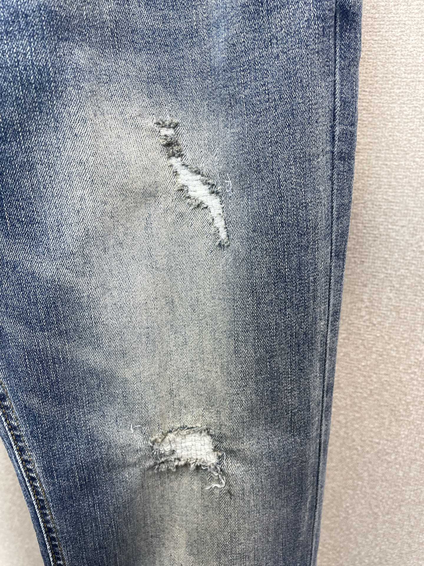 。Givenchy纪梵希💥独家专供新款休闲牛仔裤👖高端版本 专柜定制面料 透气舒适度高，细节无可挑剔，品