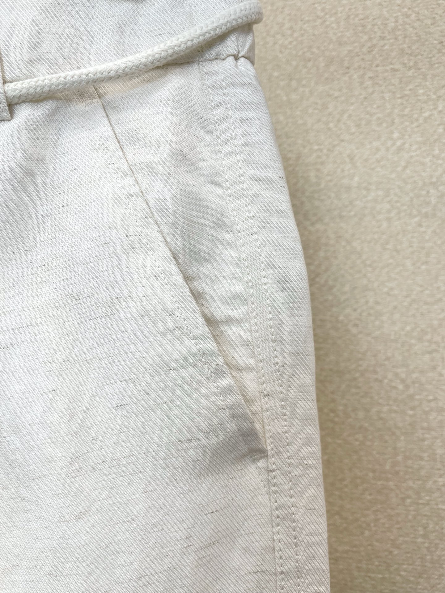 。Burberry巴宝莉💥独家专供新款休闲裤 高端版本 专柜定制面料 透气舒适度高，细节无可挑剔，品牌元