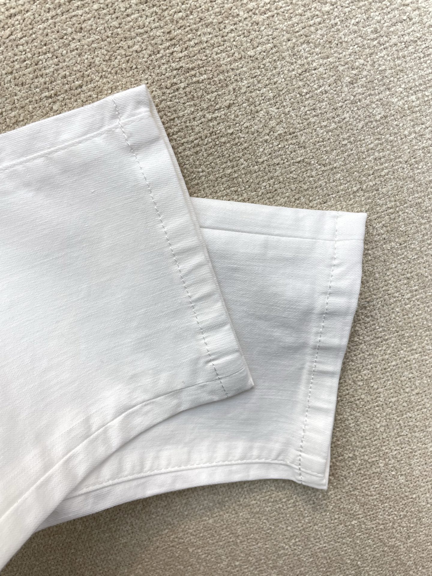。Dolce&Gabbana杜嘉班纳💥独家专供新款牛仔裤👖高端版本 专柜定制面料 透气舒适度高，细节无可