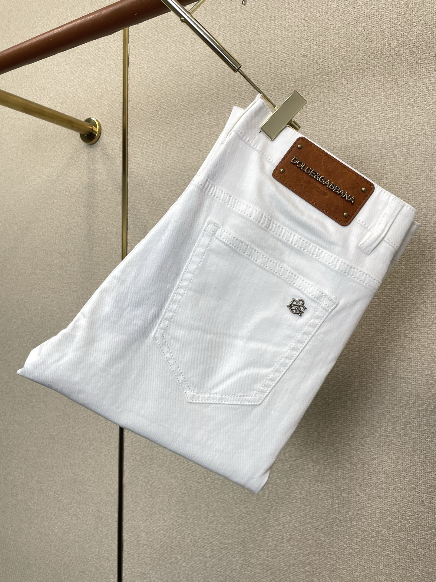 。Dolce&Gabbana杜嘉班纳💥独家专供新款牛仔裤👖高端版本 专柜定制面料 透气舒适度高，细节无可
