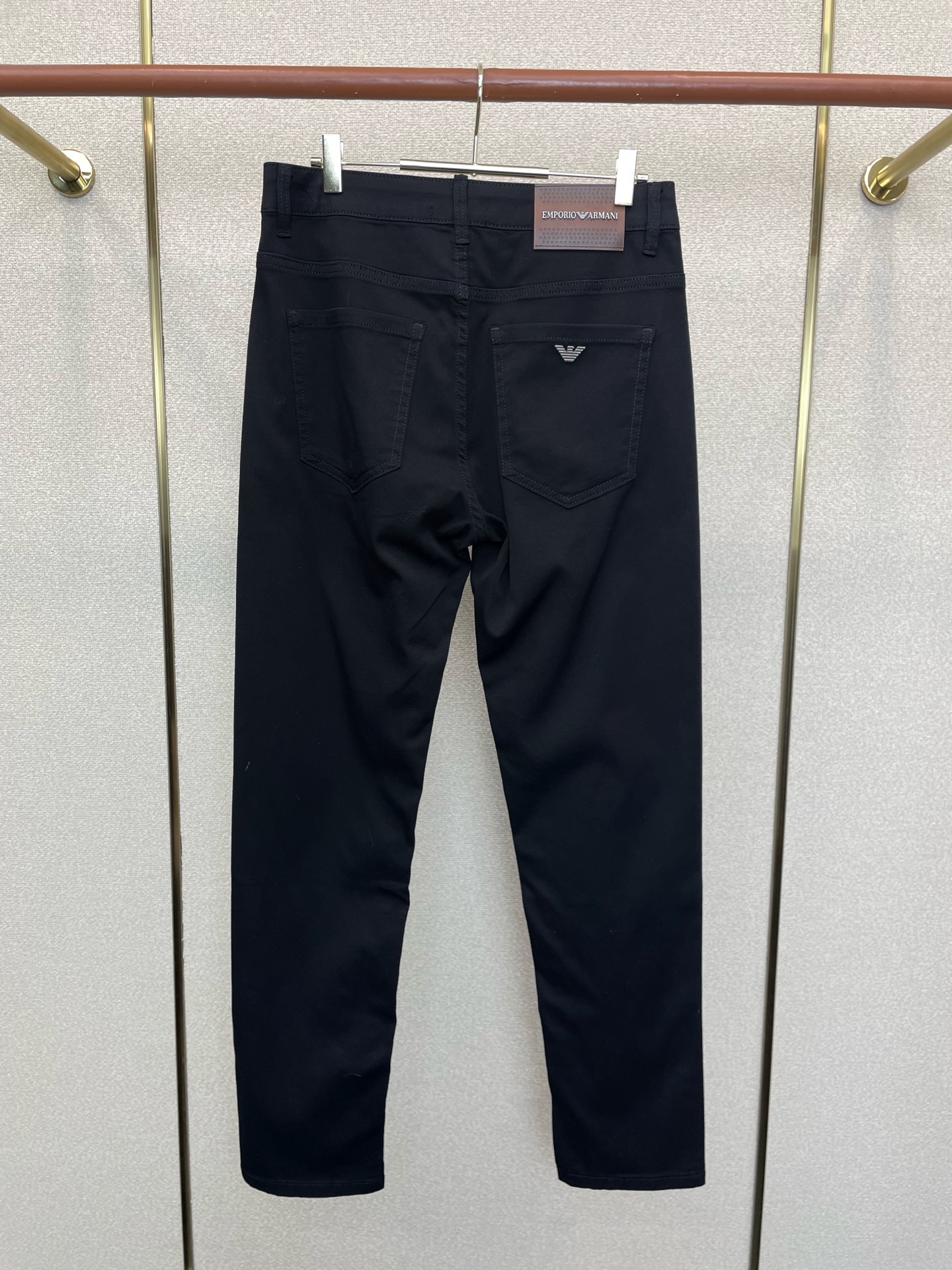 。ARMANI阿玛尼💥独家专供新款牛仔裤👖高端版本 专柜定制面料 透气舒适度高，细节无可挑剔，品牌元素设
