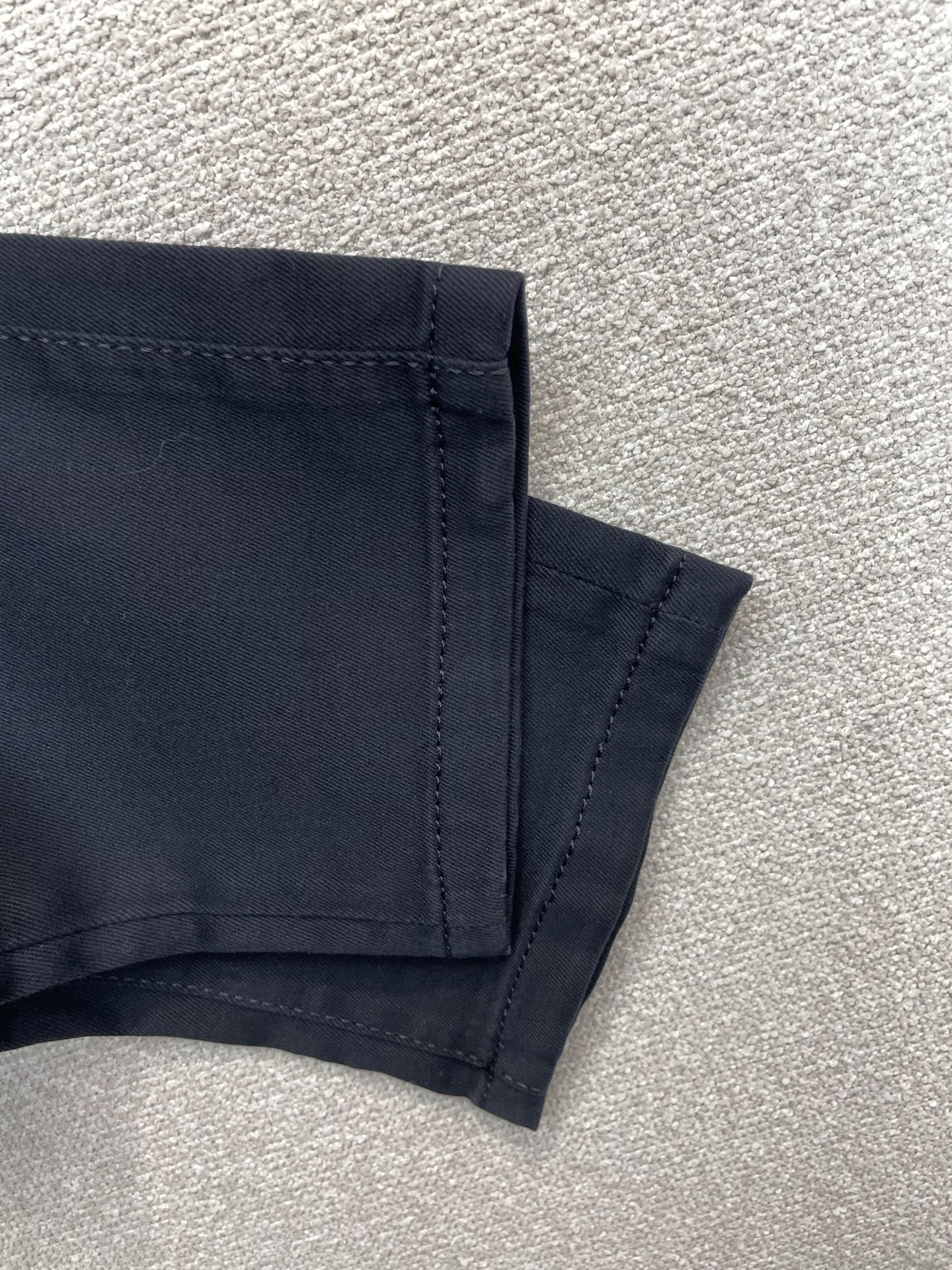 。ZEGNA杰尼亚💥独家专供新款牛仔裤👖高端版本 专柜定制面料 透气舒适度高，细节无可挑剔，品牌元素设计