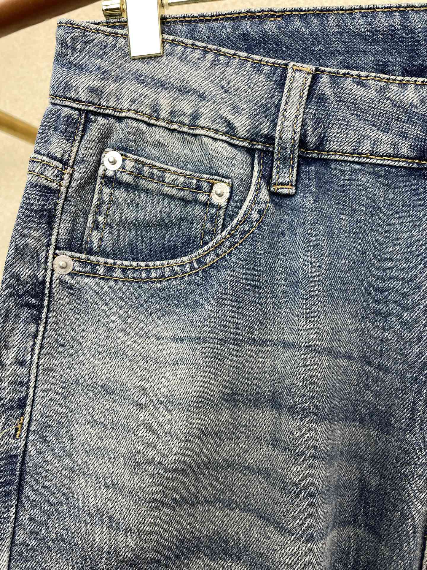 Bottega Veneta葆蝶家💥砸锅卖铁都要上的新款新款休闲牛仔裤👖高端版本 专柜定制面料 透气舒适度高，细节无可挑